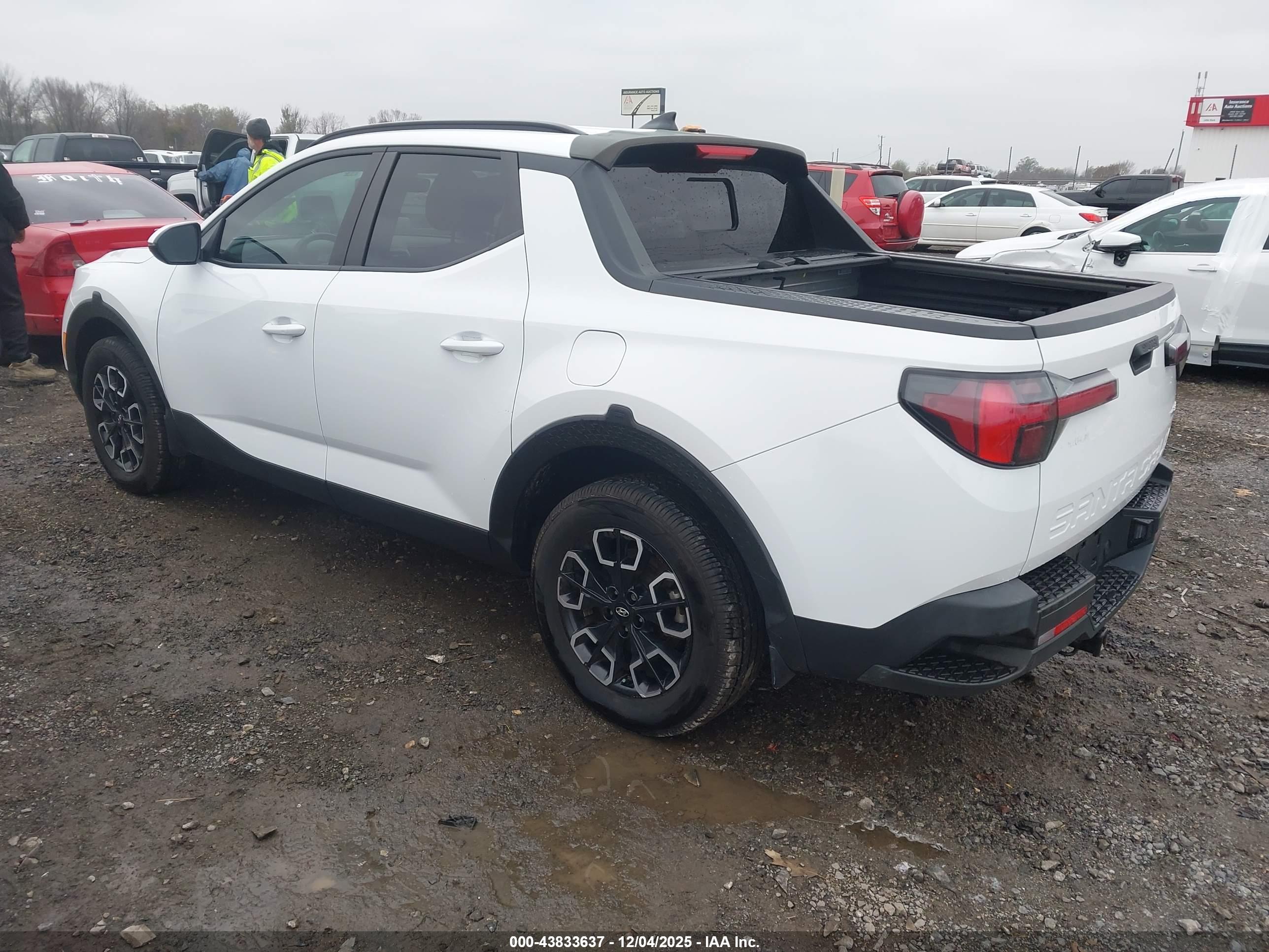 HYUNDAI SANTA image 3