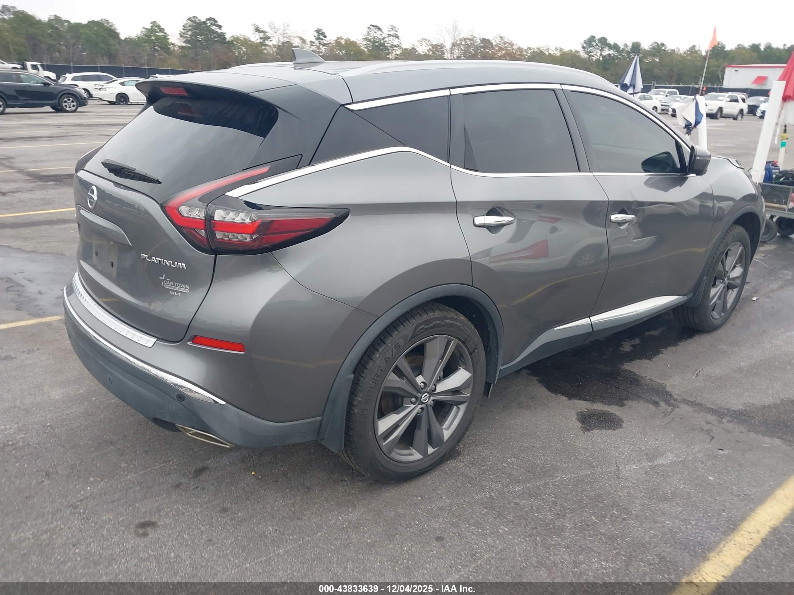NISSAN MURANO image 4