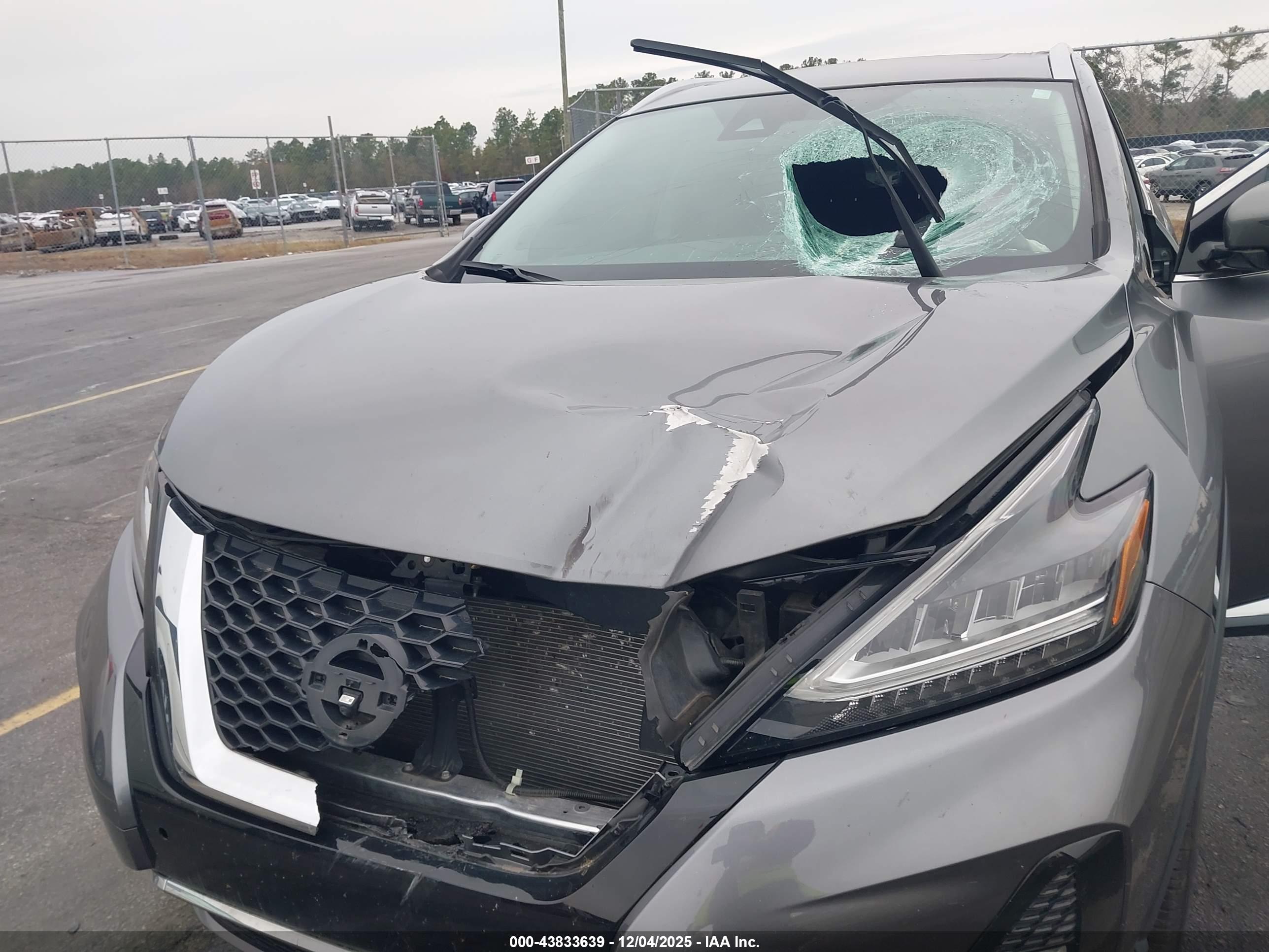 NISSAN MURANO image 6