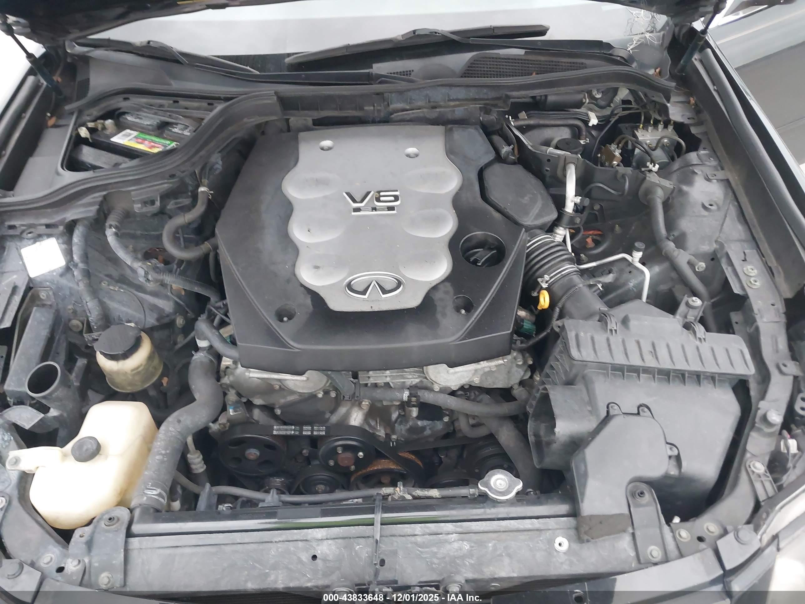 INFINITI M35 image 10