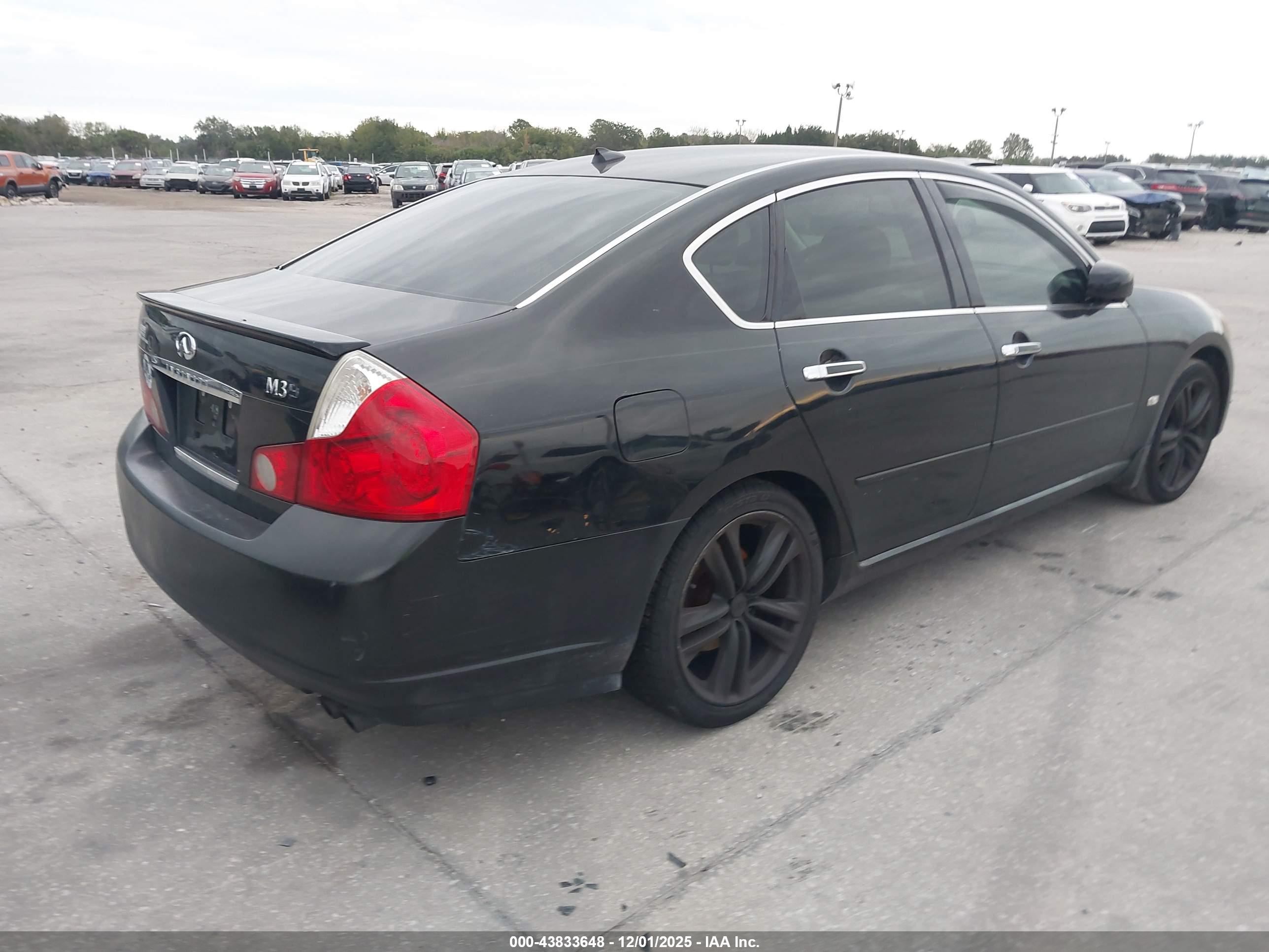 INFINITI M35 image 4
