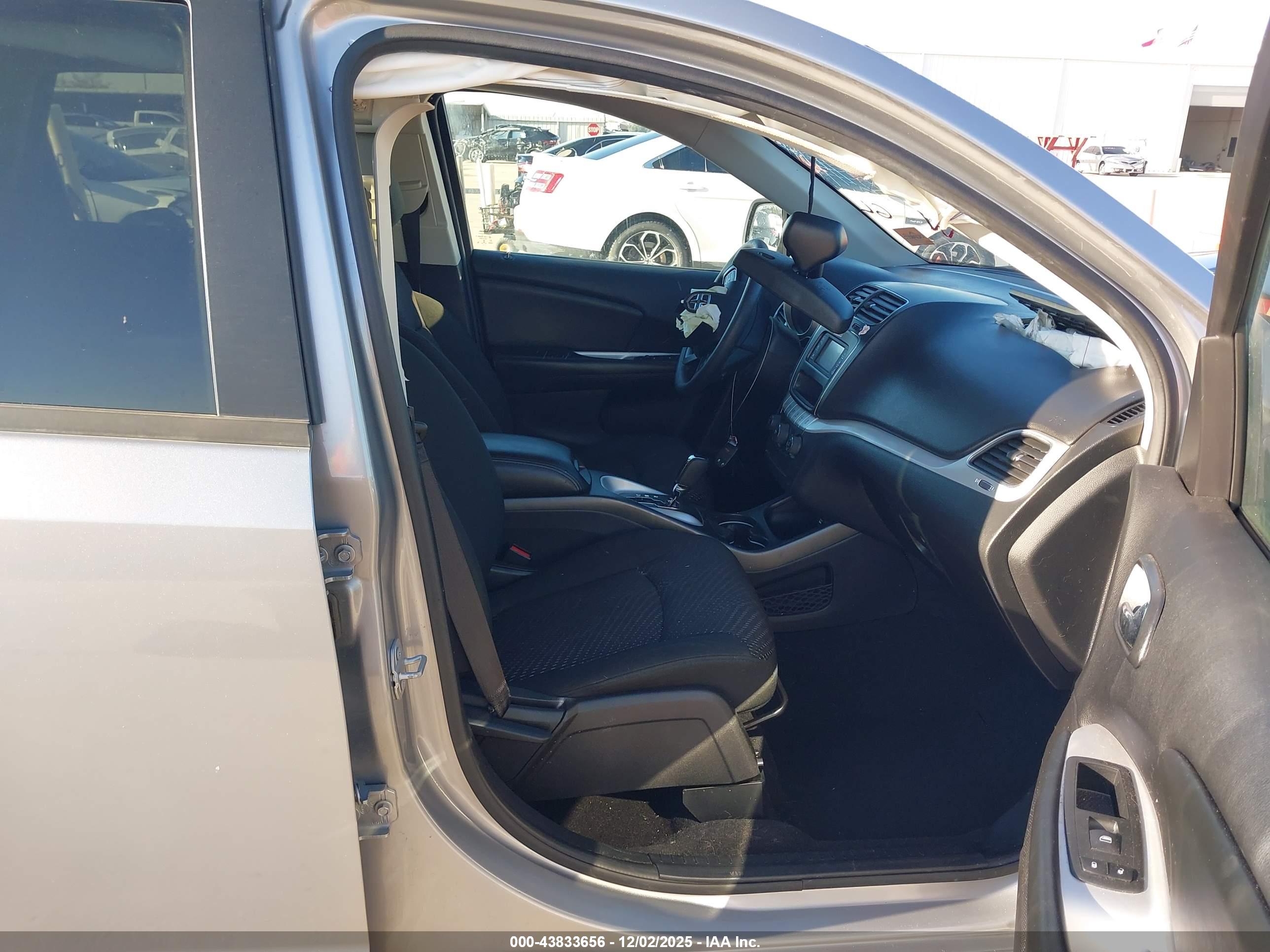DODGE JOURNEY image 5