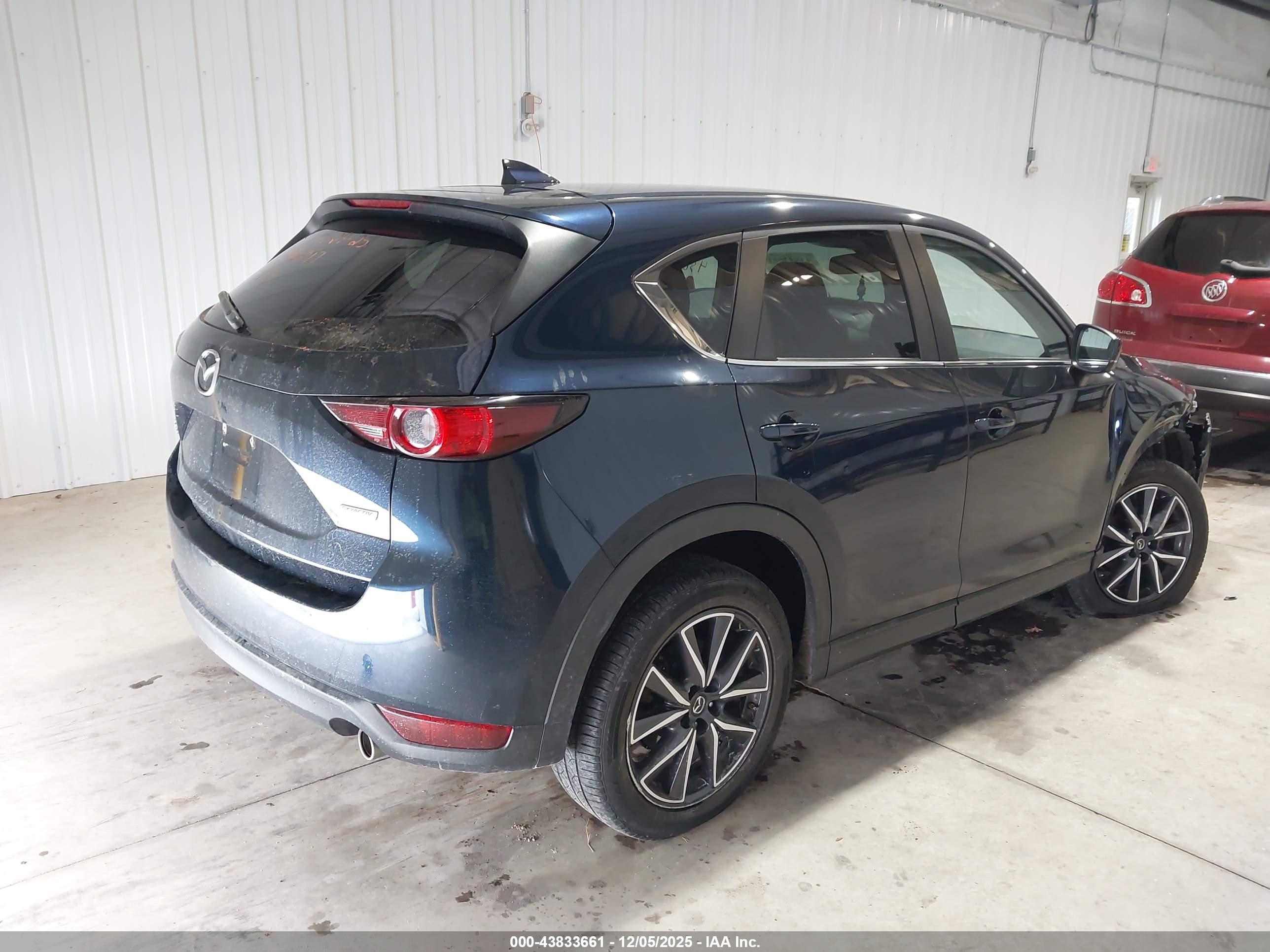 MAZDA CX-5 image 4