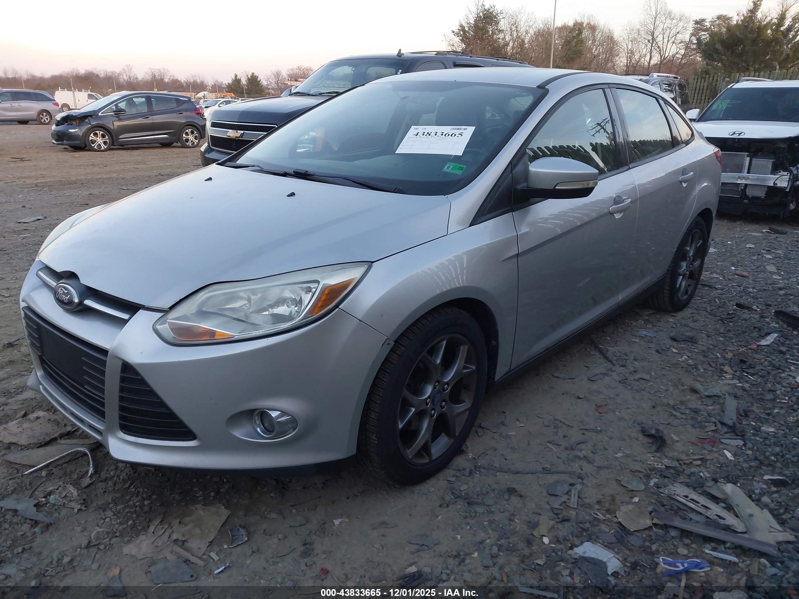 FORD FOCUS image 2