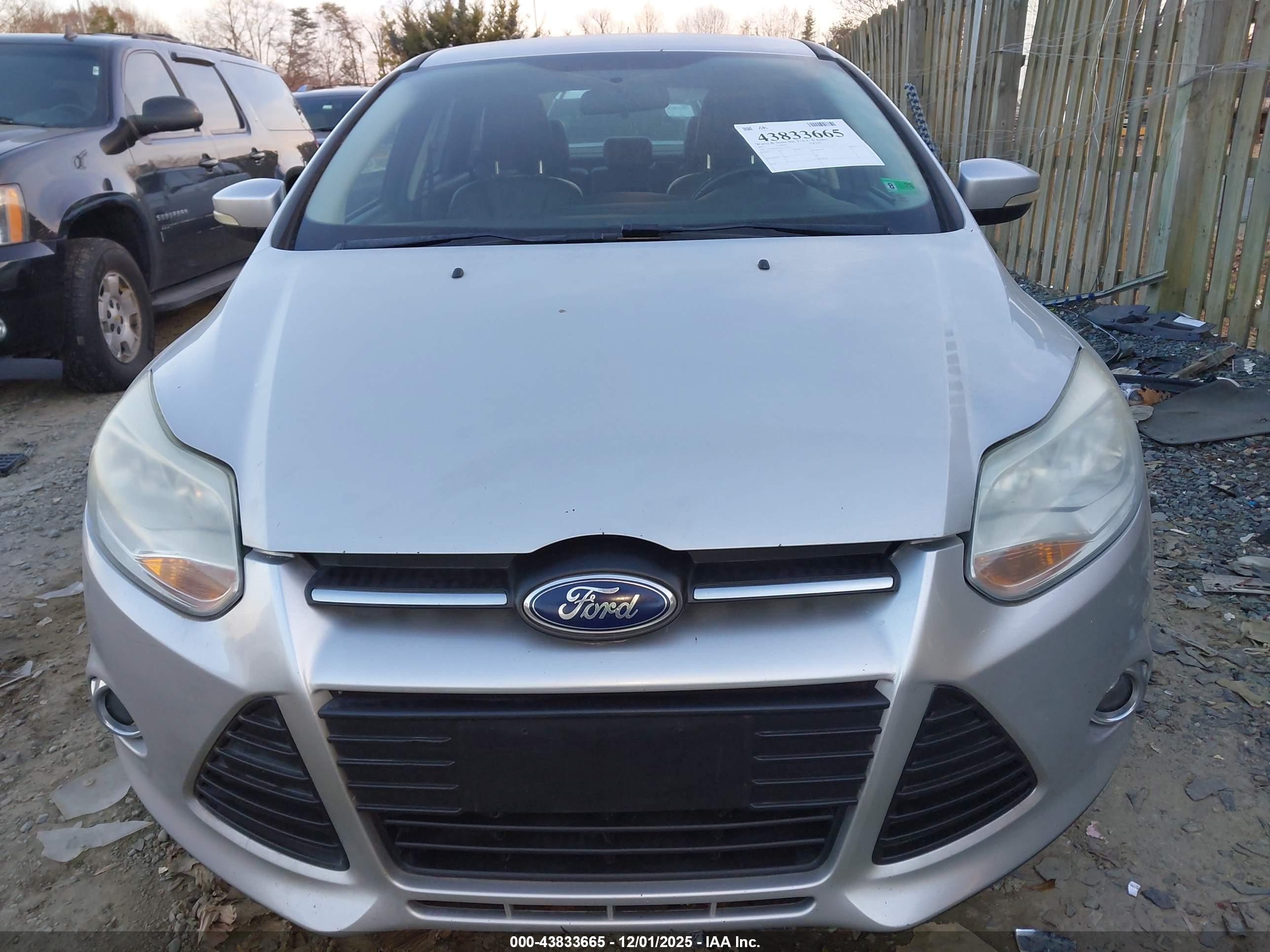 FORD FOCUS image 6