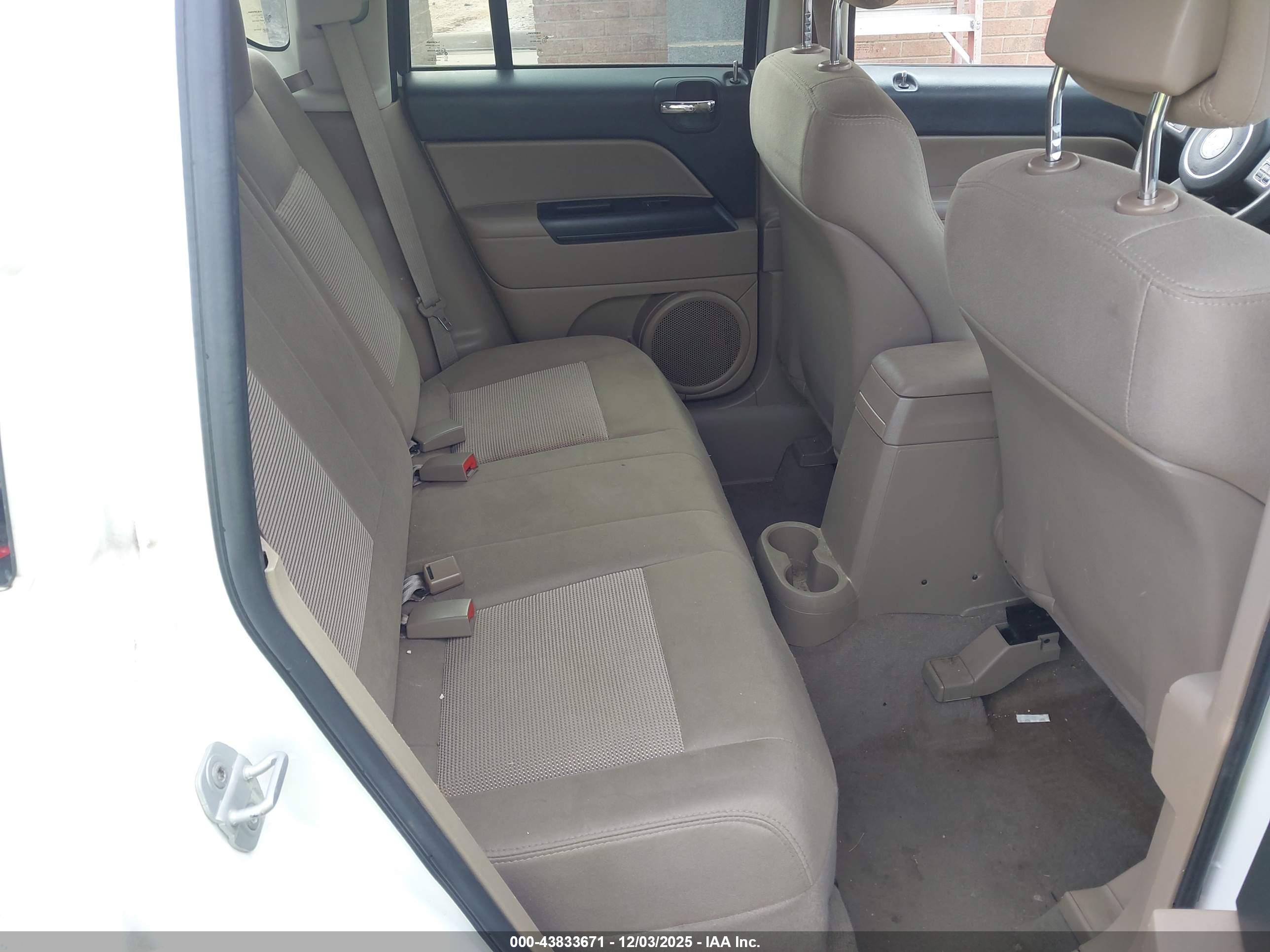 JEEP COMPASS image 8