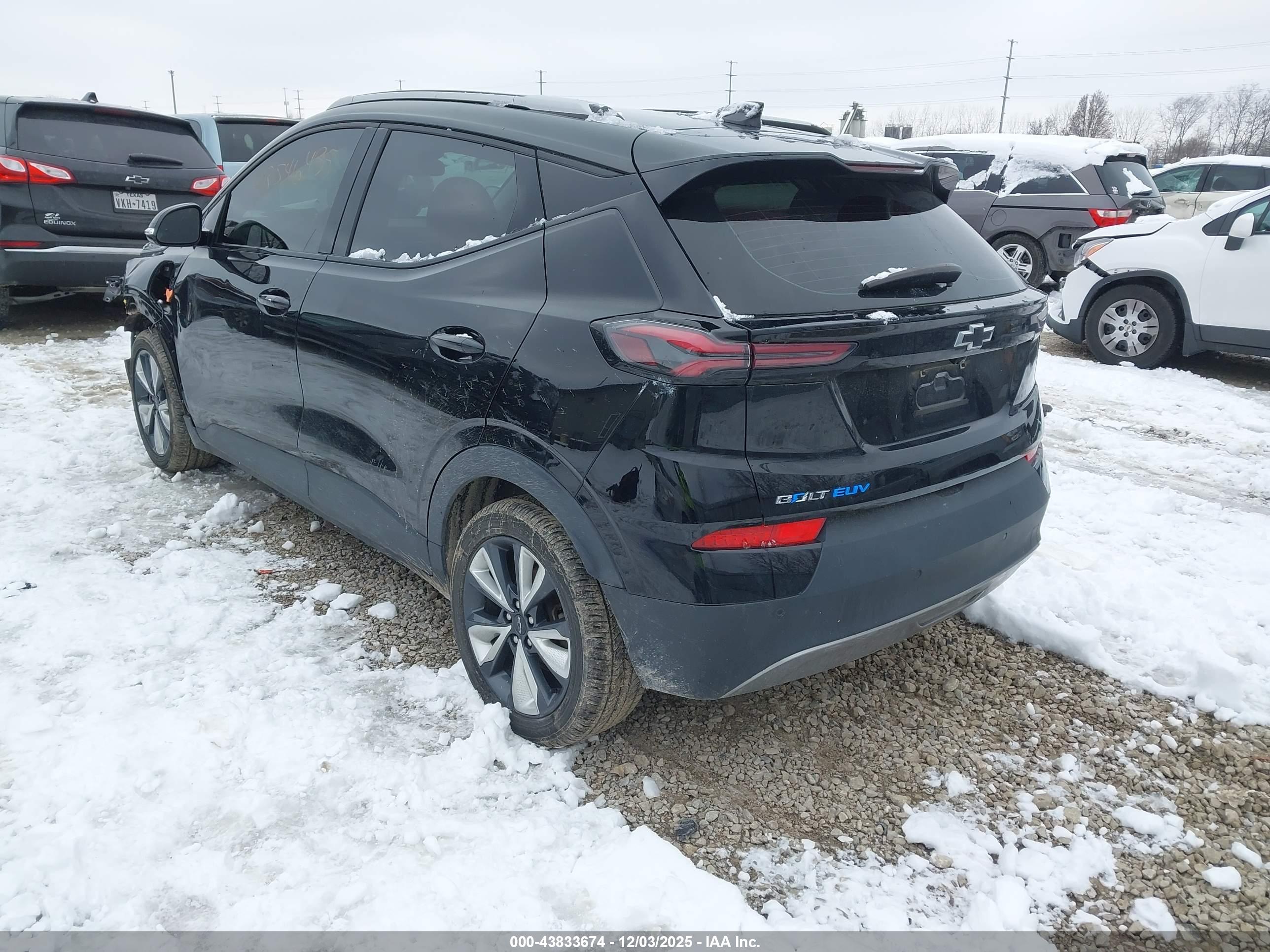 CHEVROLET BOLT image 3