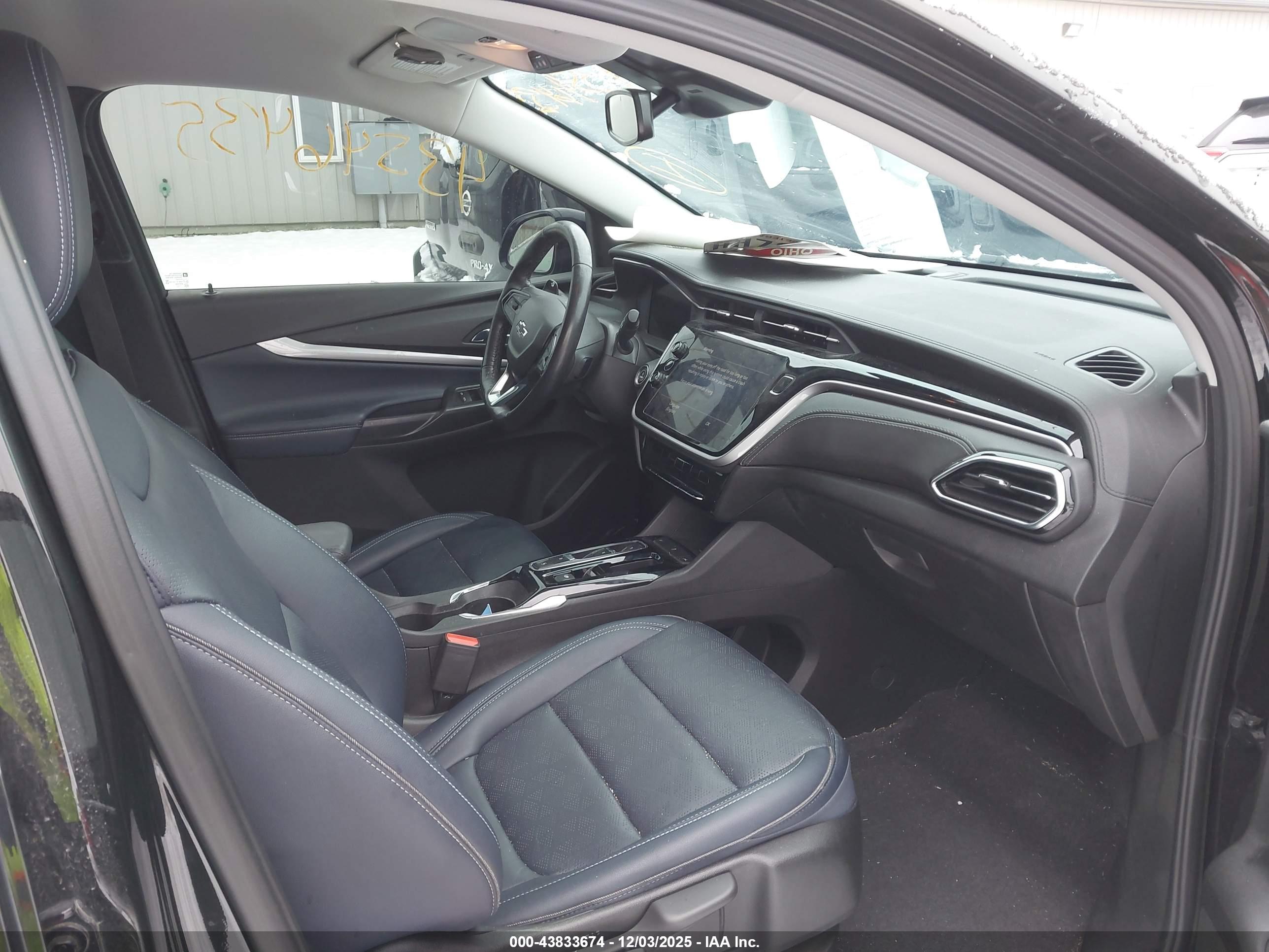 CHEVROLET BOLT image 5