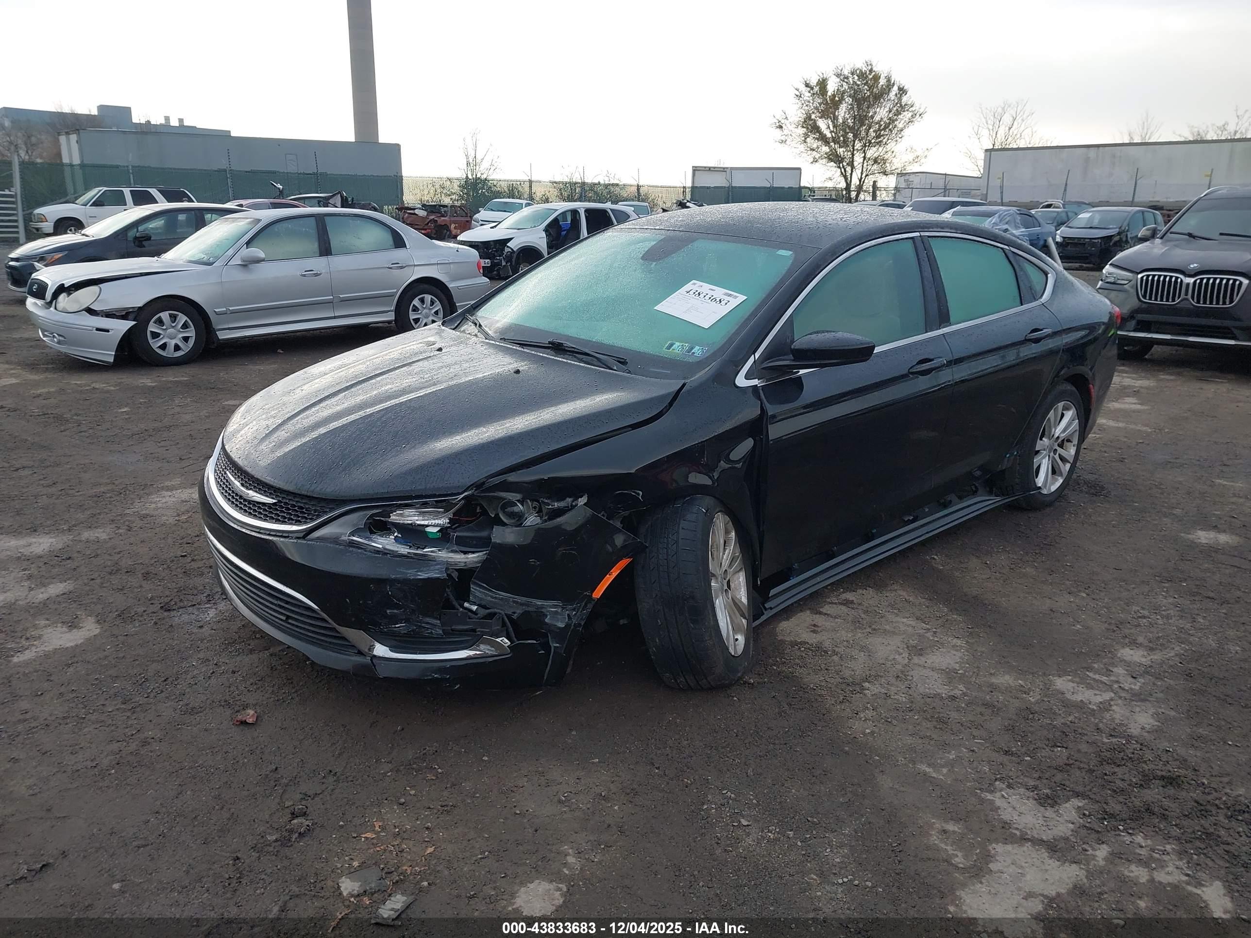 CHRYSLER 200 image 6