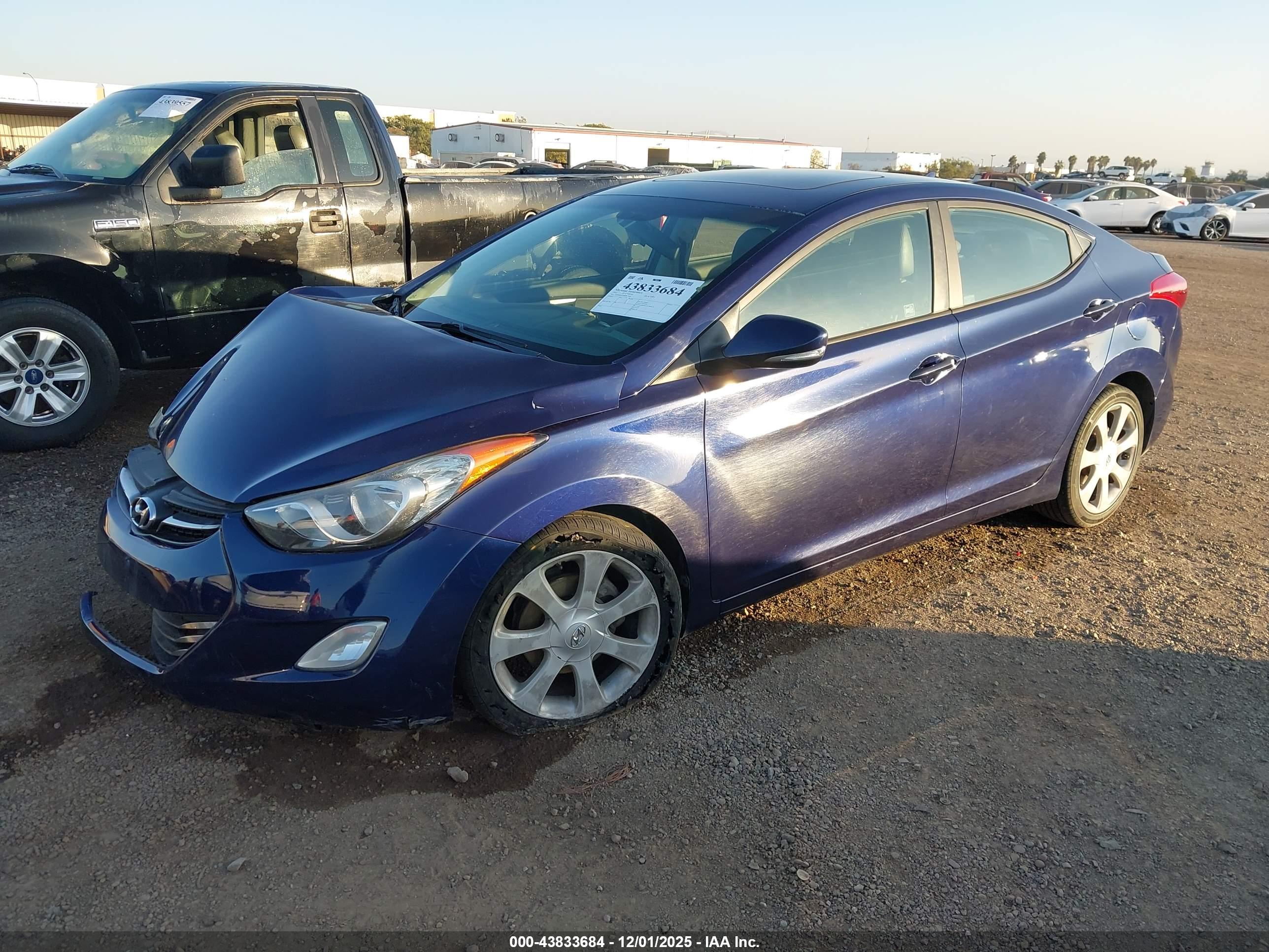 HYUNDAI ELANTRA image 2