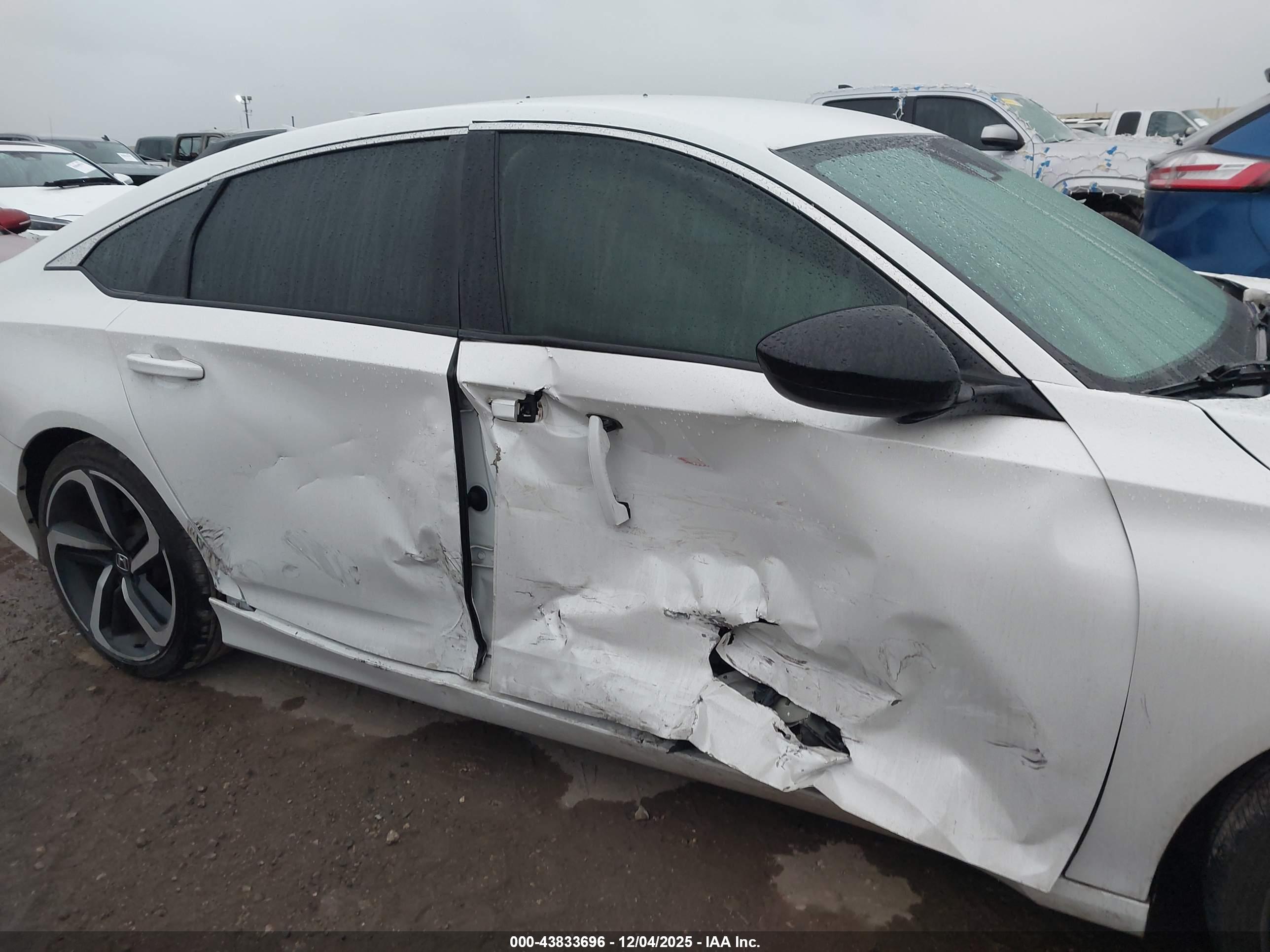 HONDA ACCORD image 6