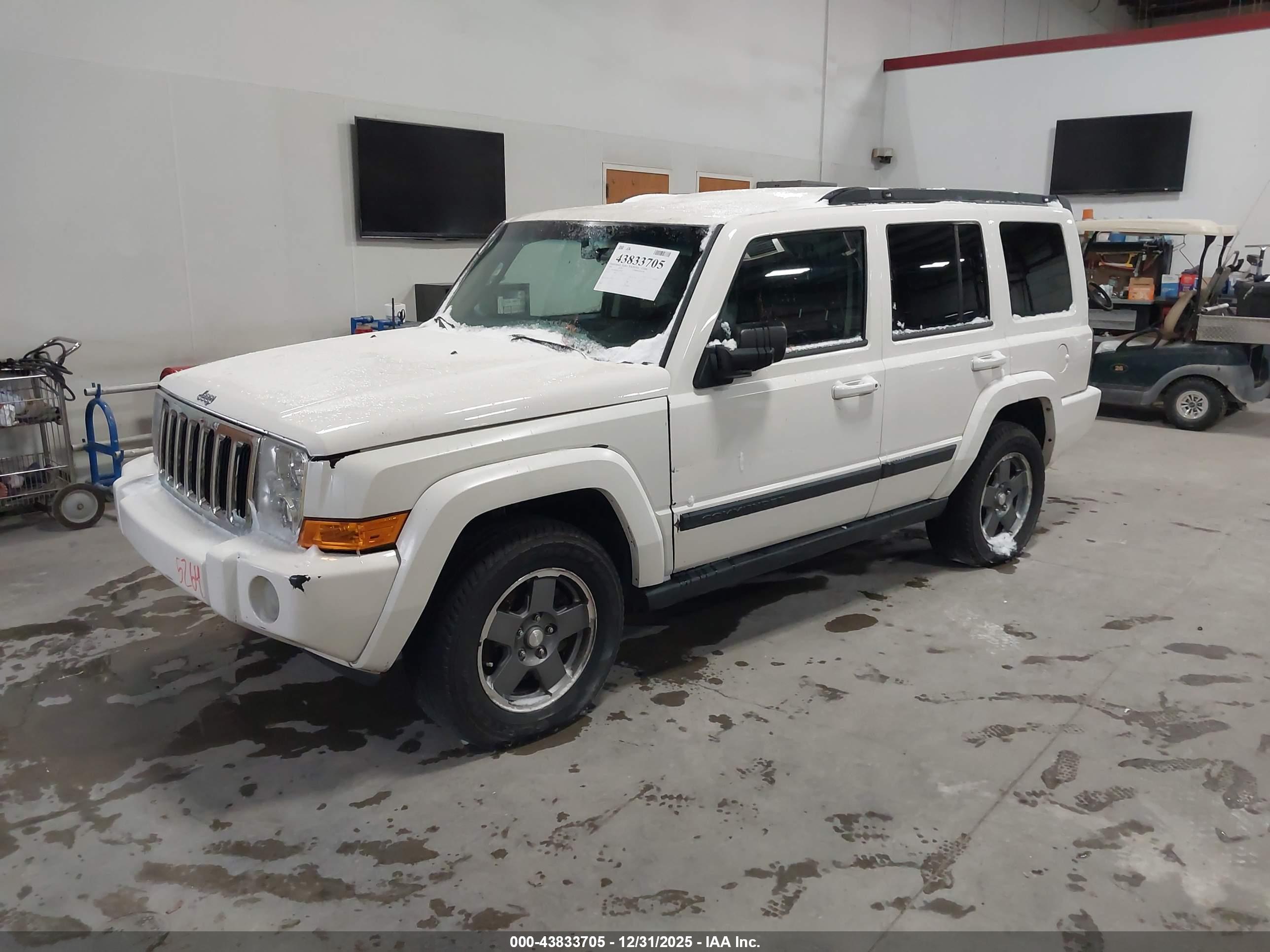 JEEP COMMANDER image 2