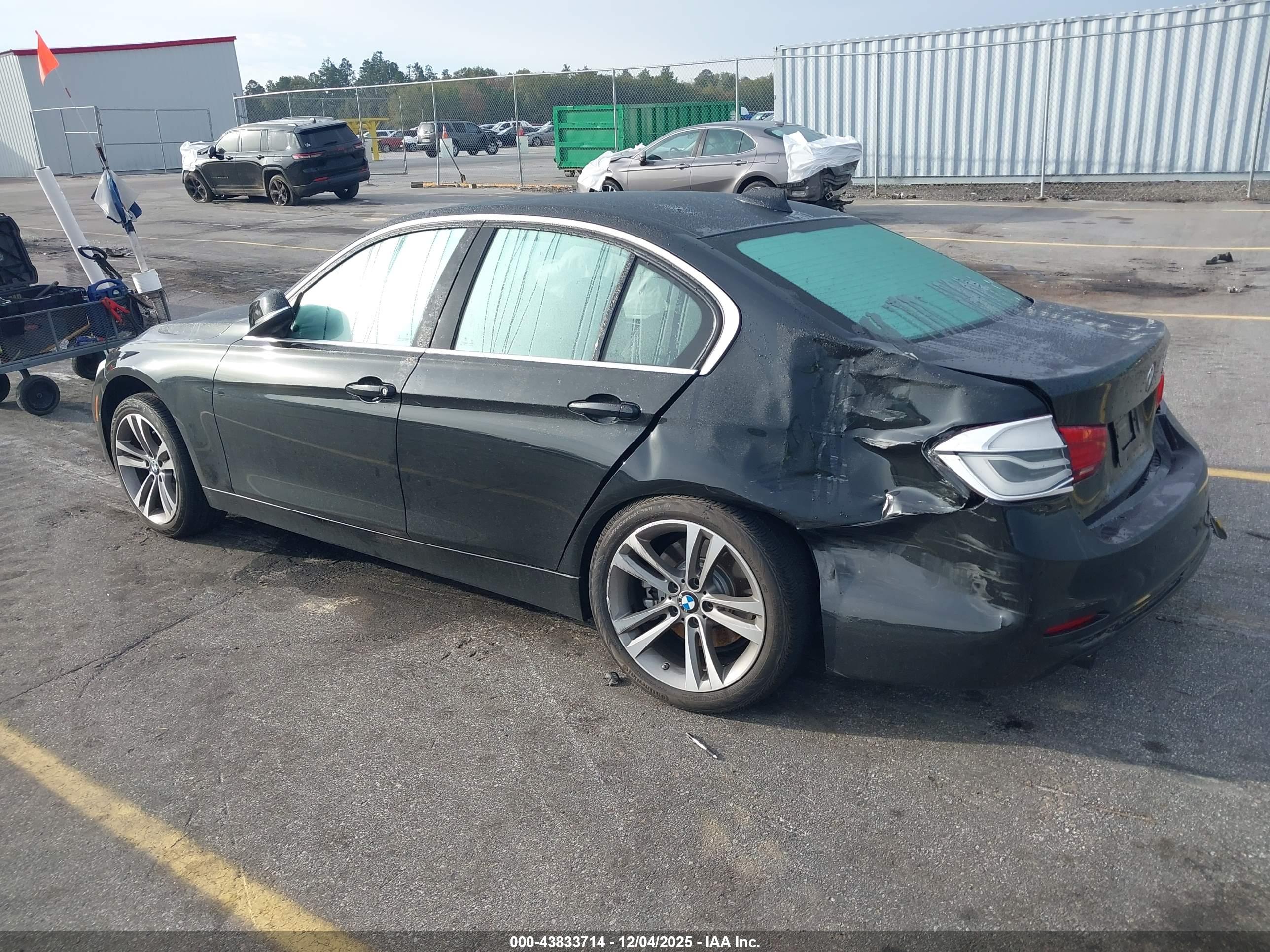 BMW 340I image 3