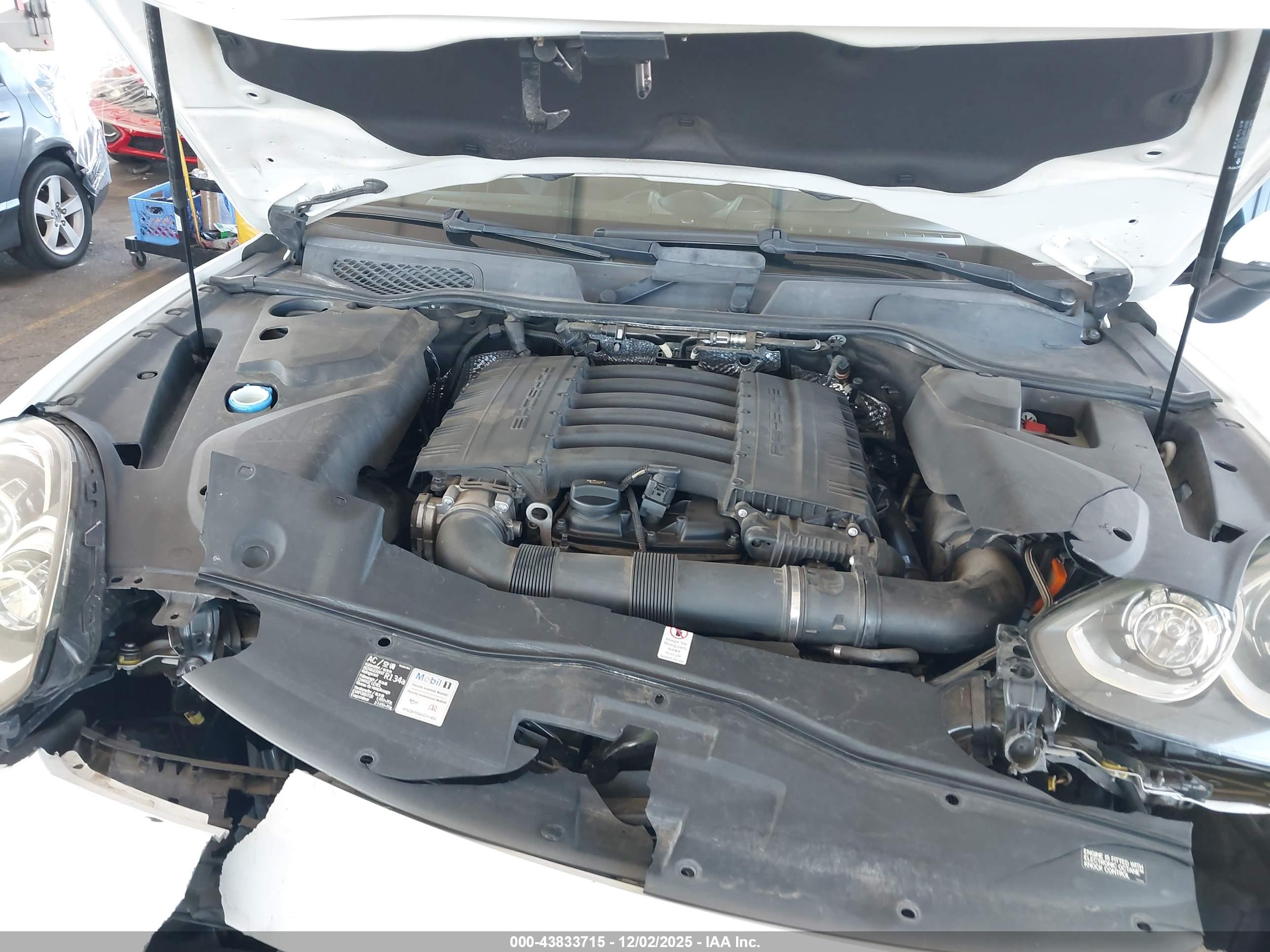 PORSCHE CAYENNE image 10