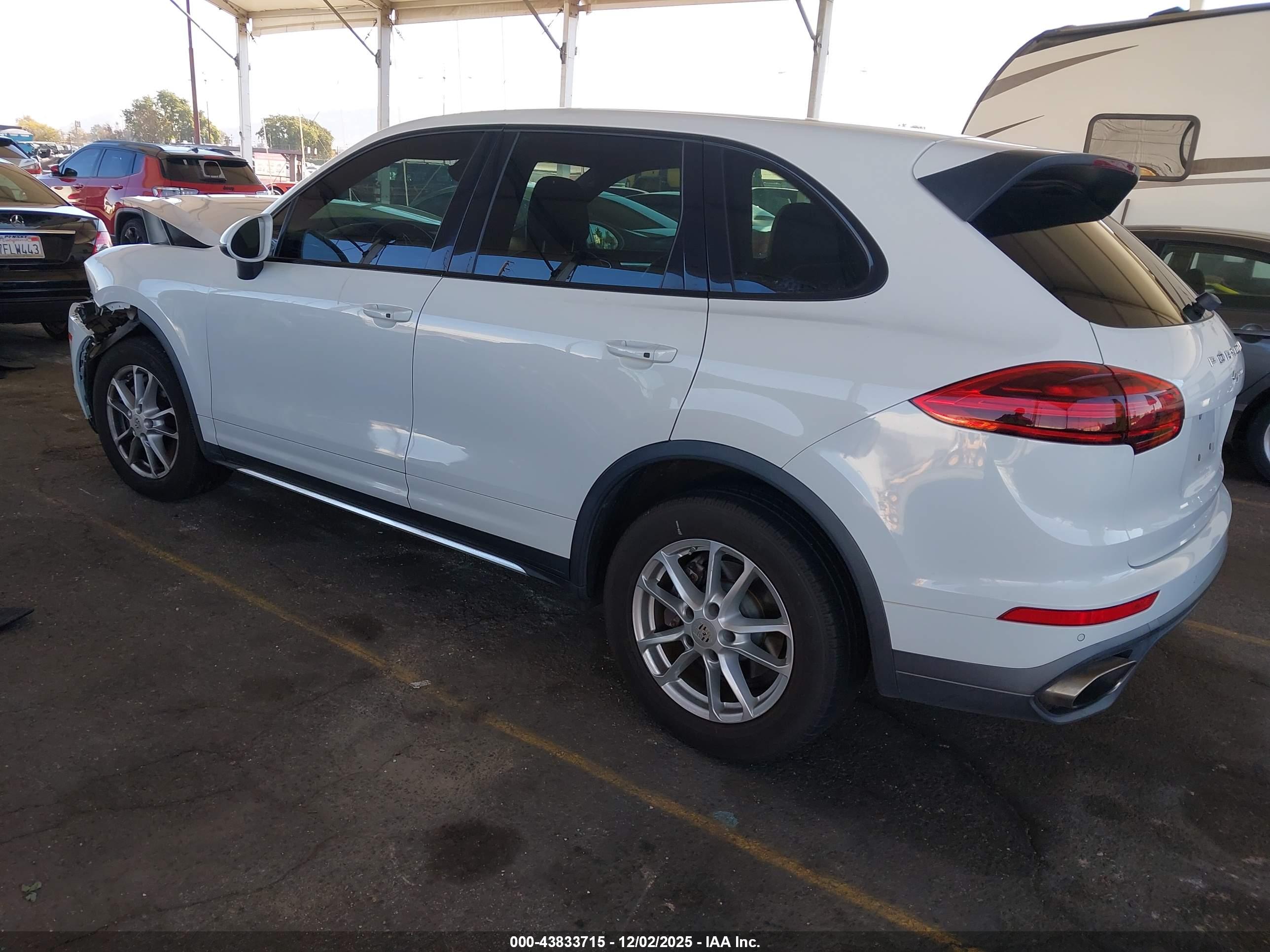 PORSCHE CAYENNE image 3