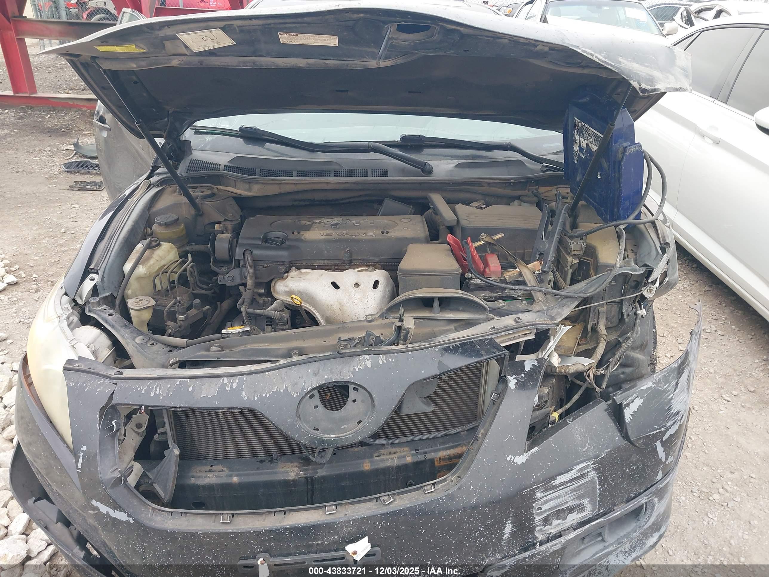 TOYOTA CAMRY image 10