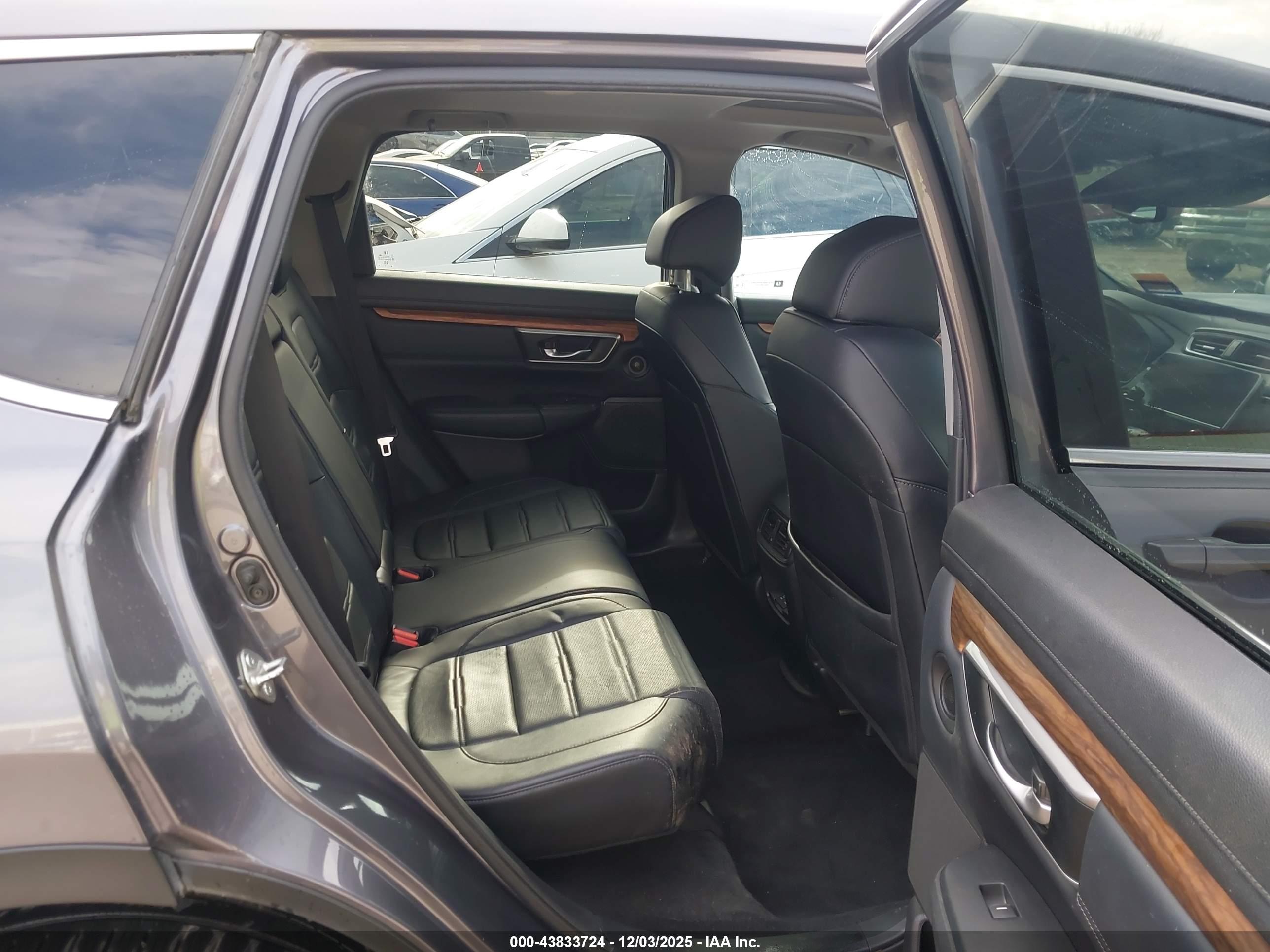 HONDA CR-V image 8