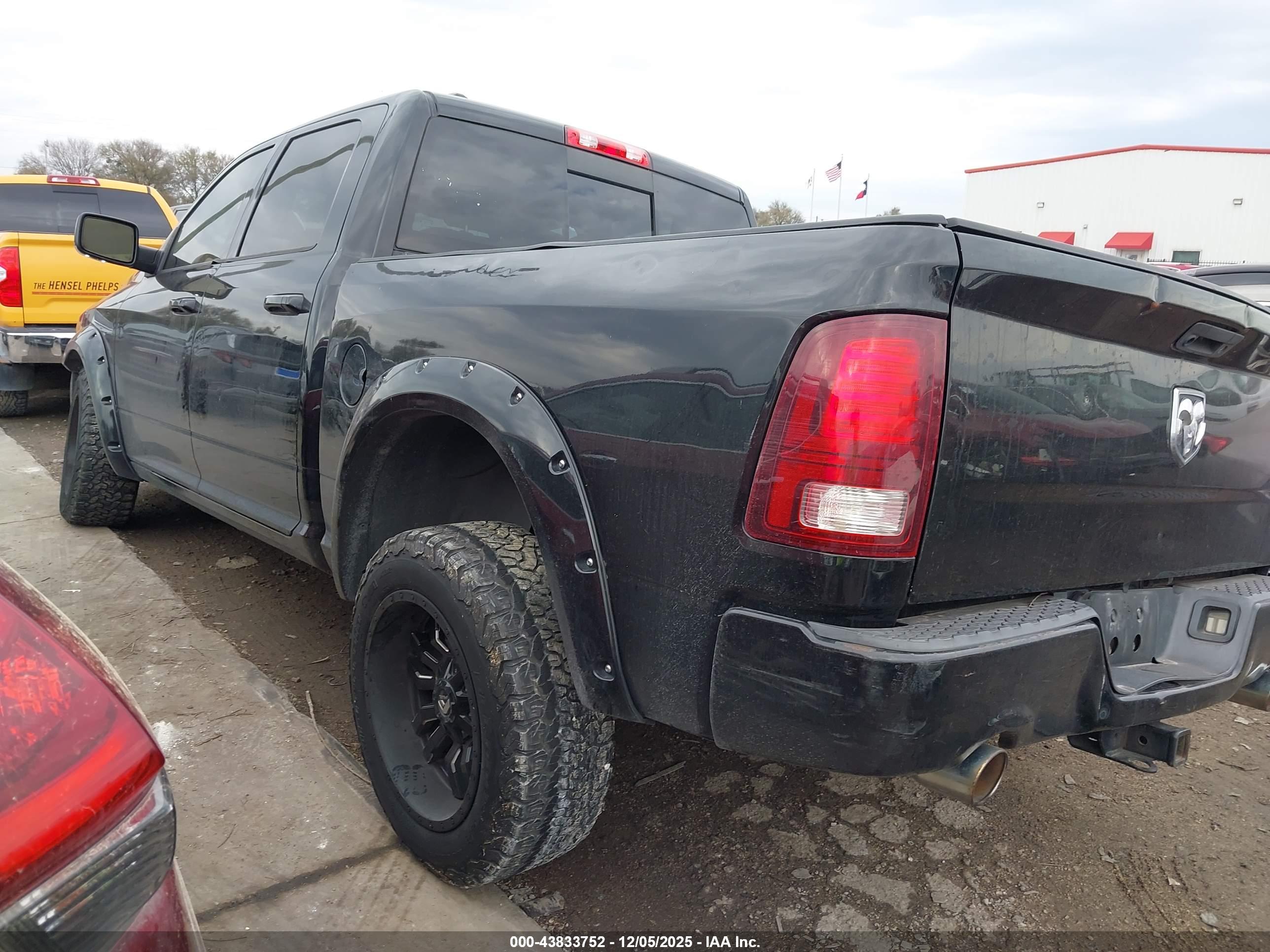 RAM 1500 image 3