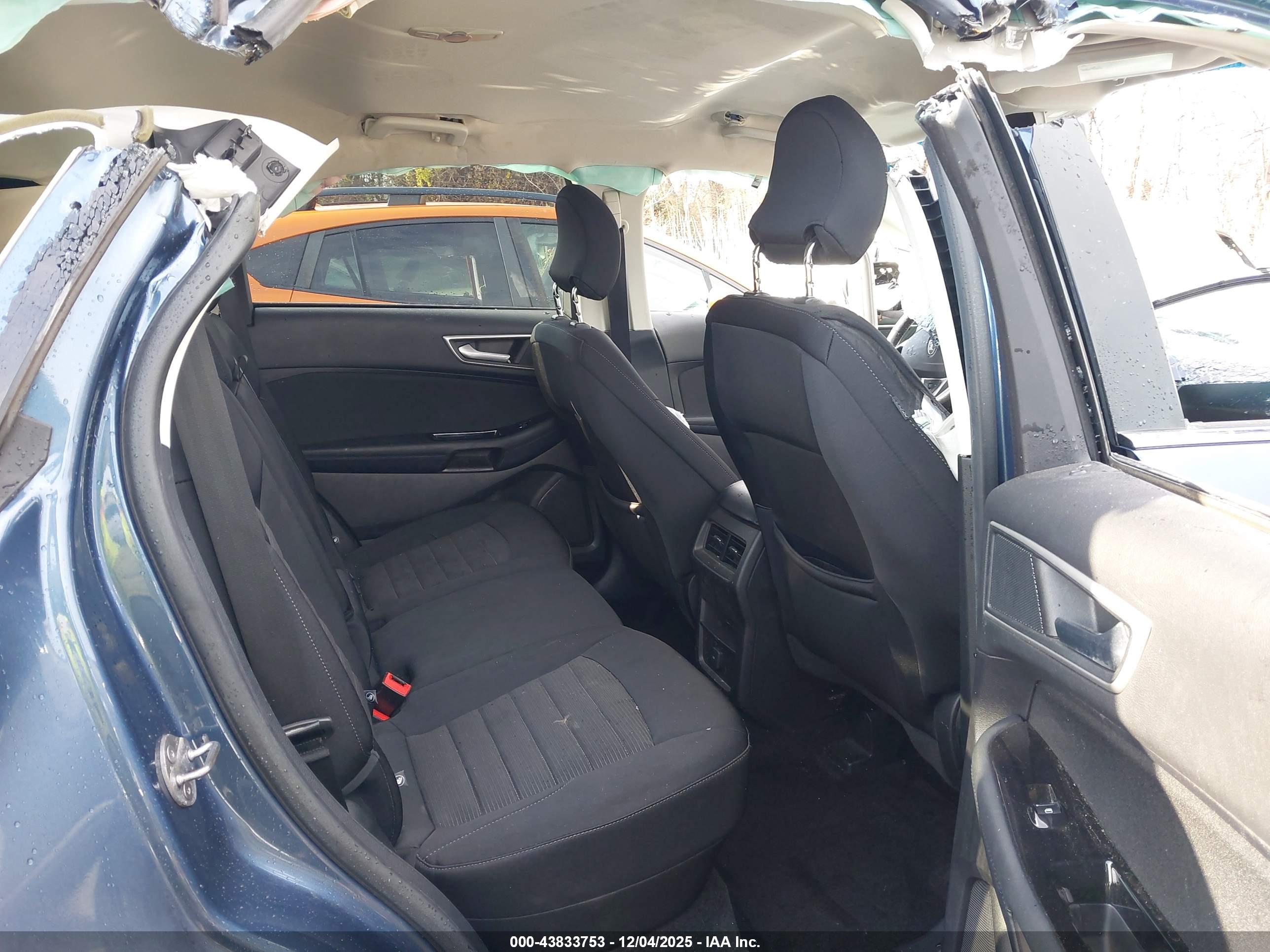 FORD EDGE image 8