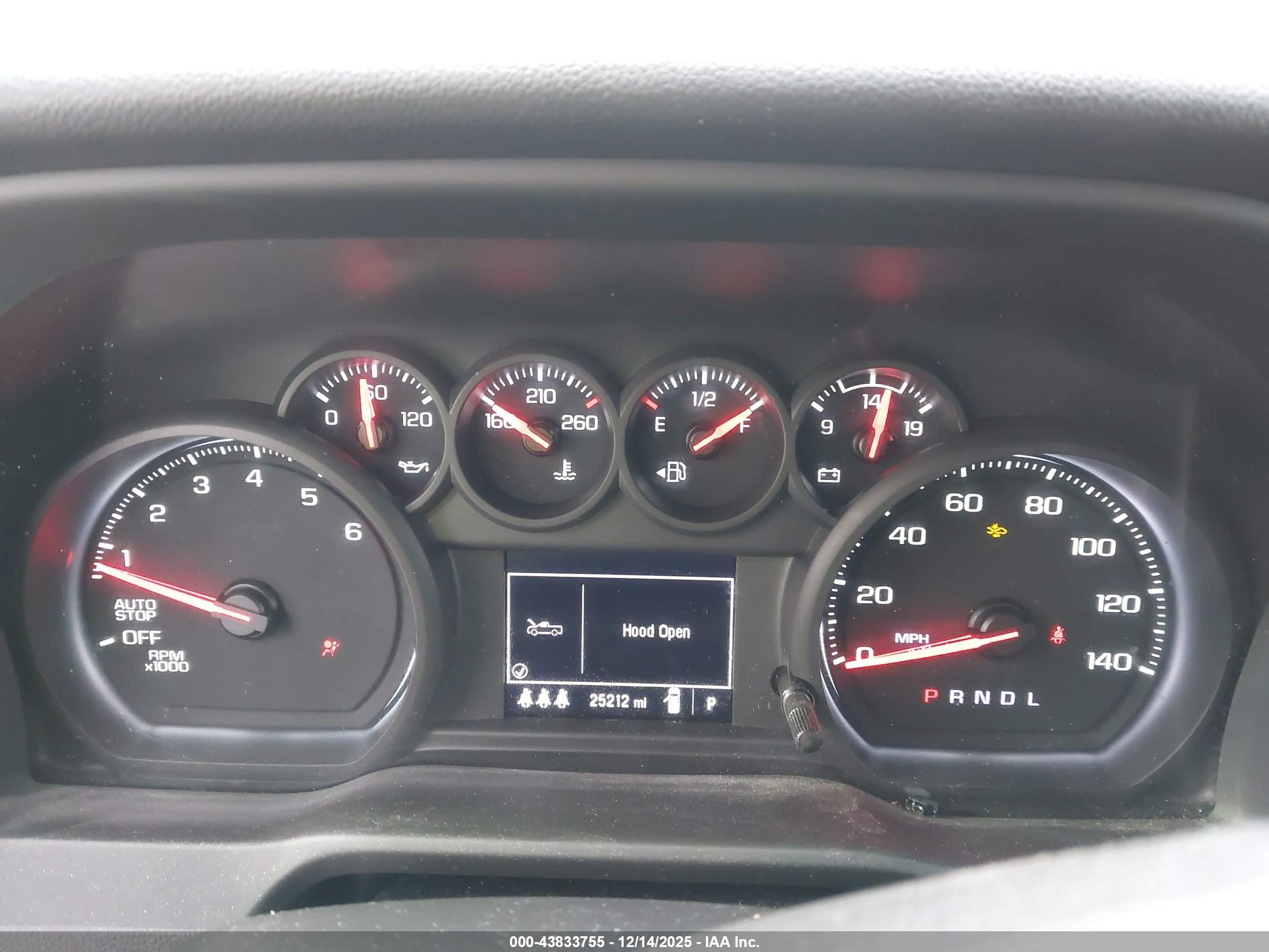 CHEVROLET SILVERADO image 7