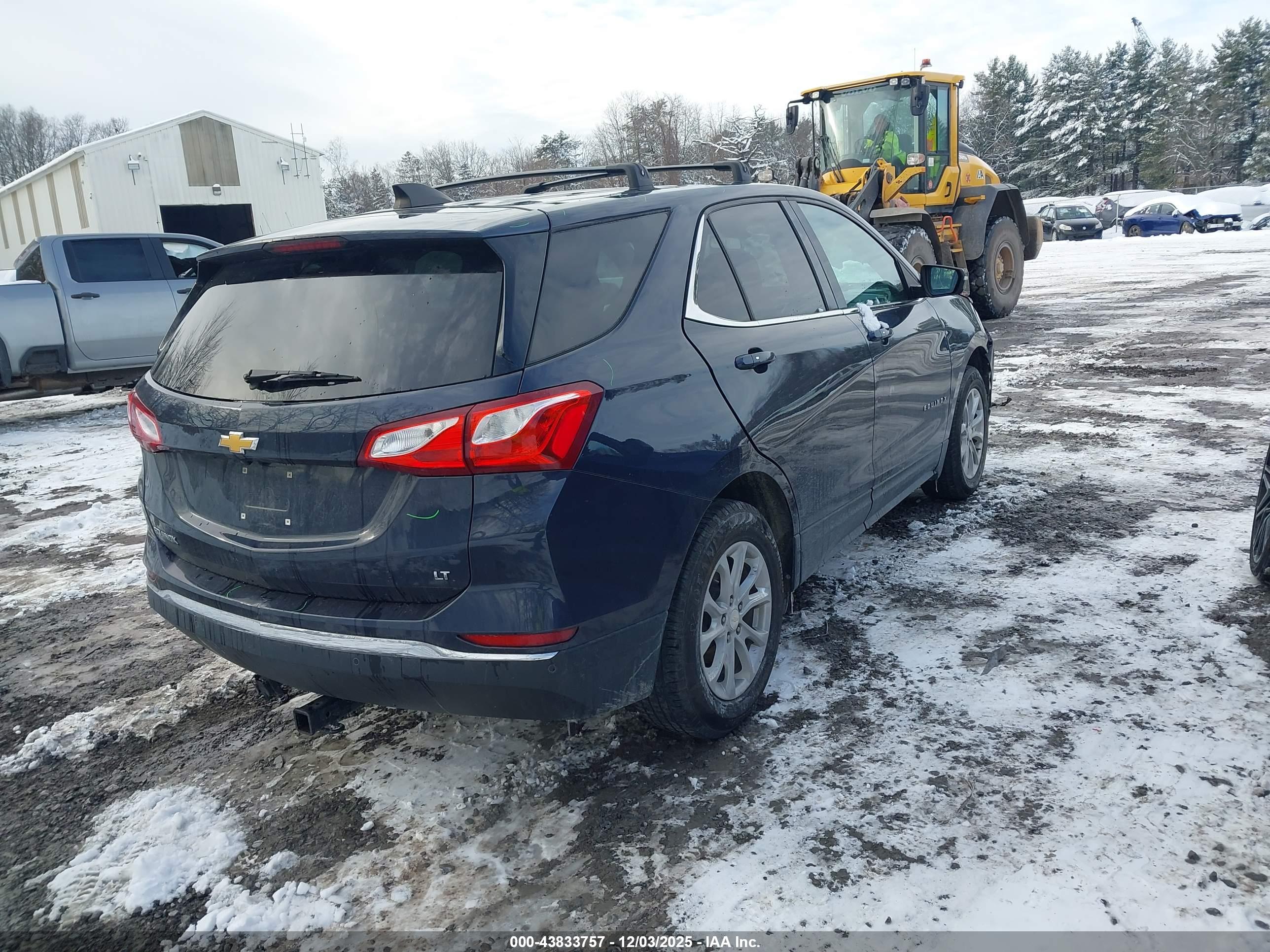 CHEVROLET EQUINOX image 4