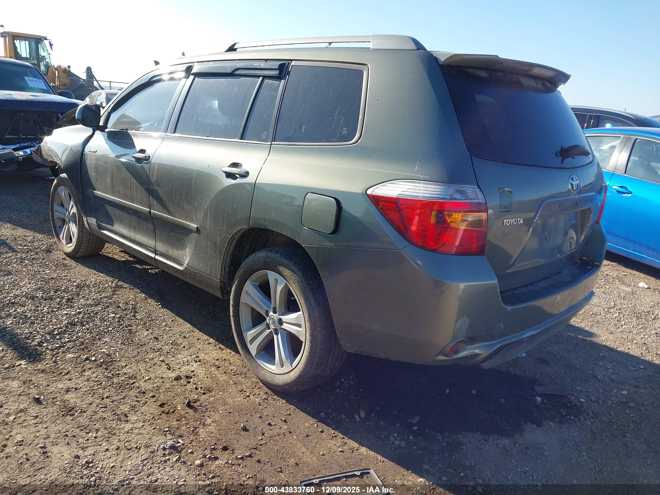 TOYOTA HIGHLANDER image 3