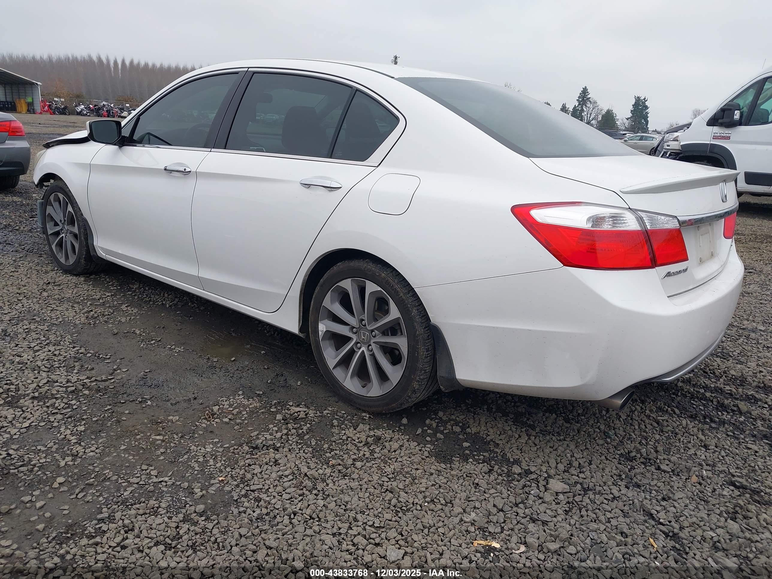 HONDA ACCORD image 3