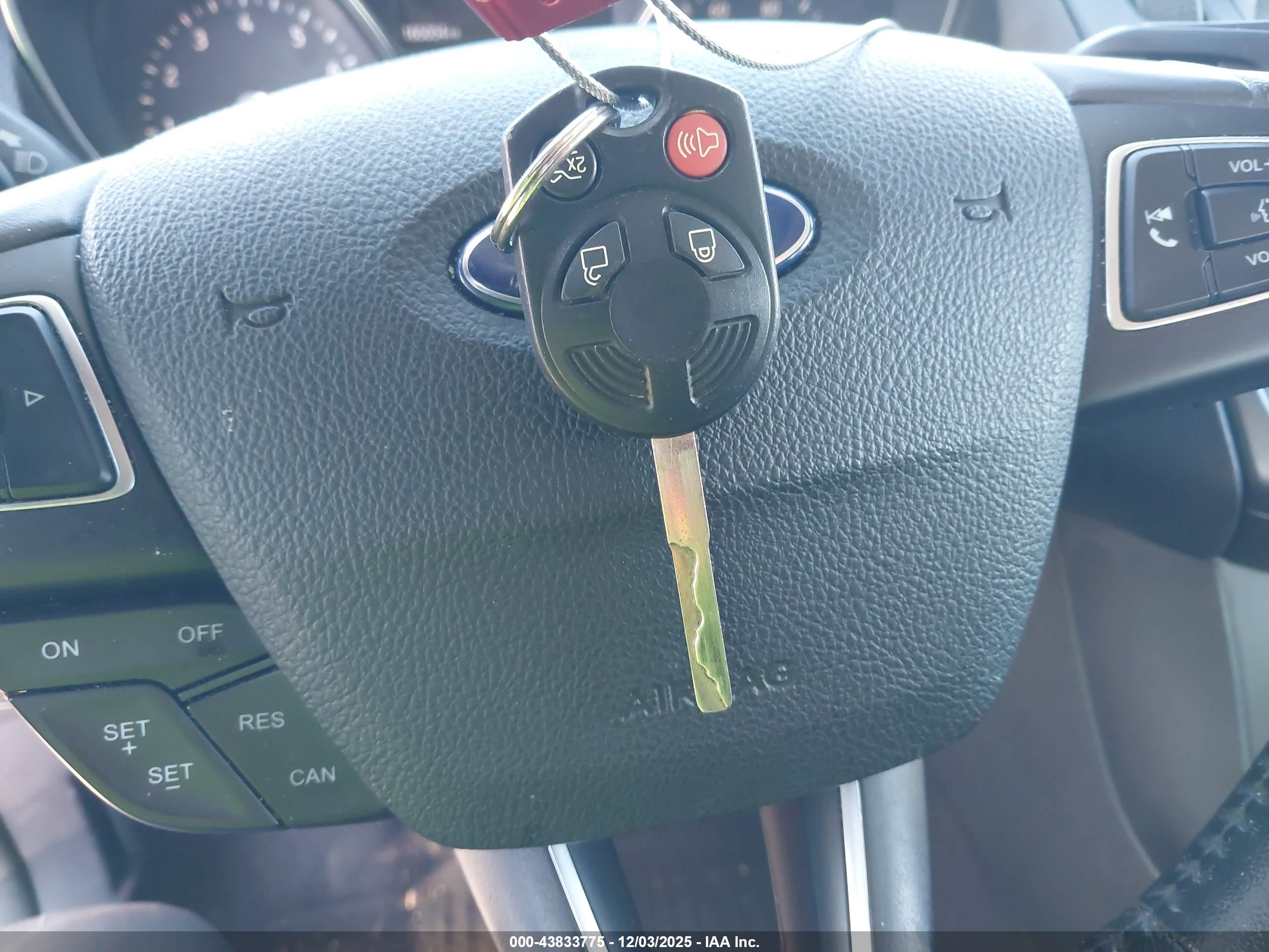 FORD FOCUS image 11