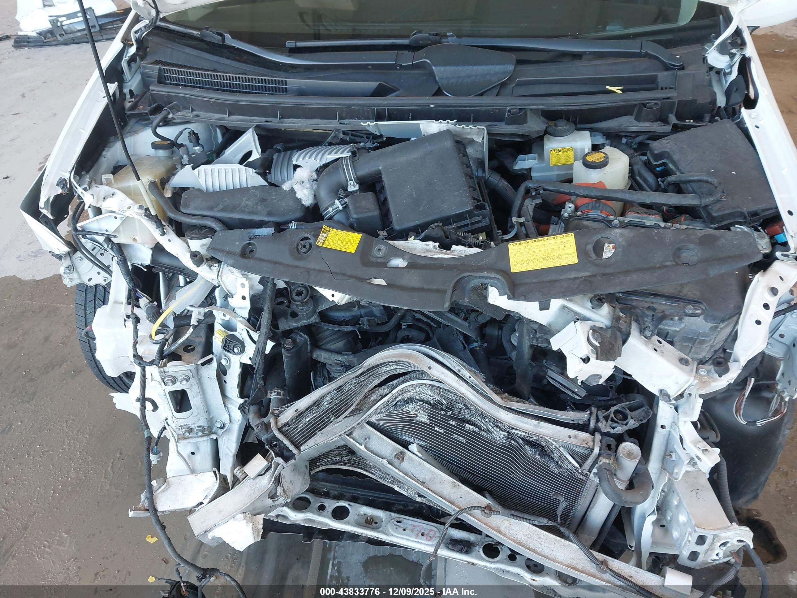 TOYOTA PRIUS image 10