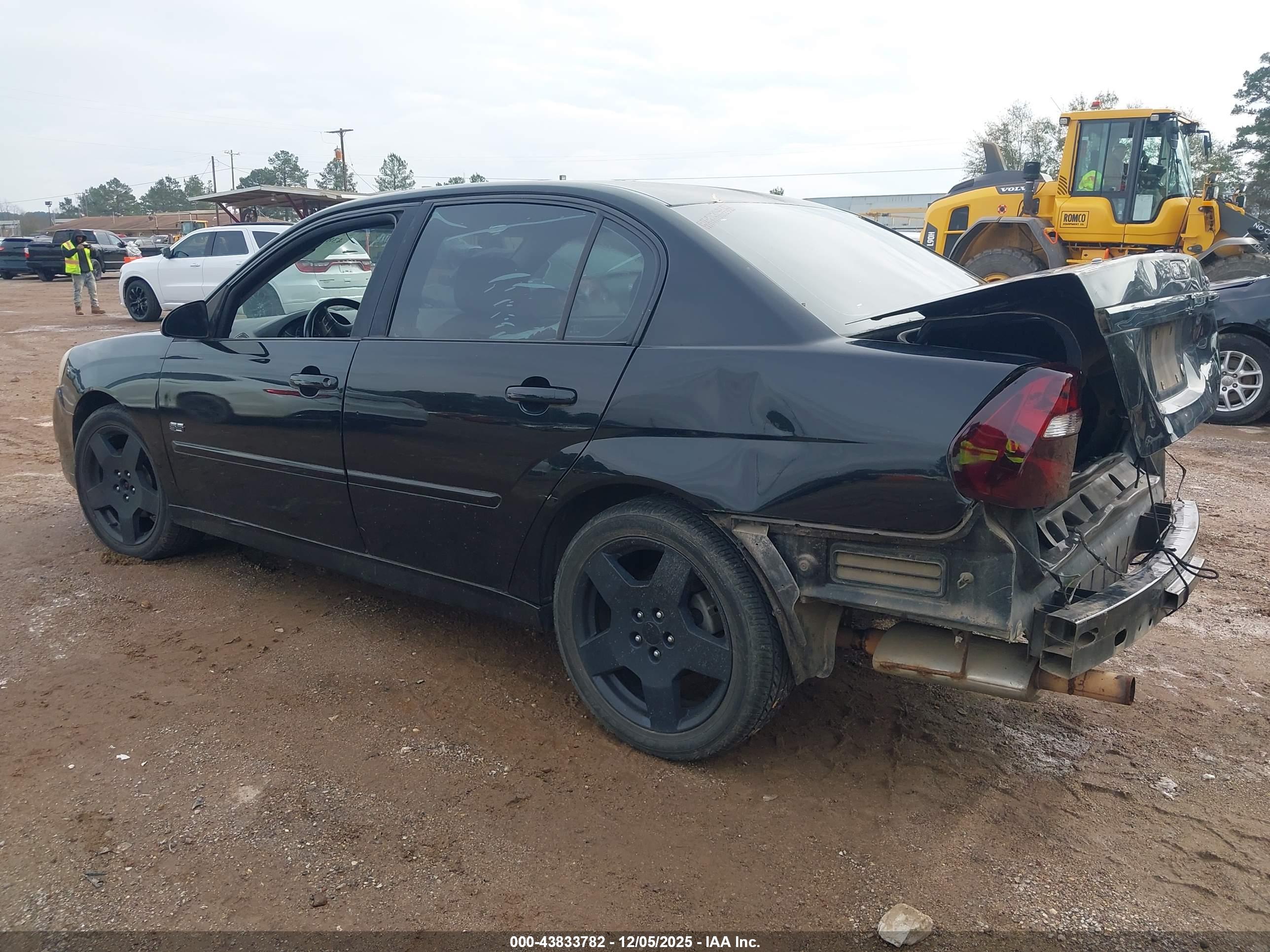 CHEVROLET MALIBU image 3