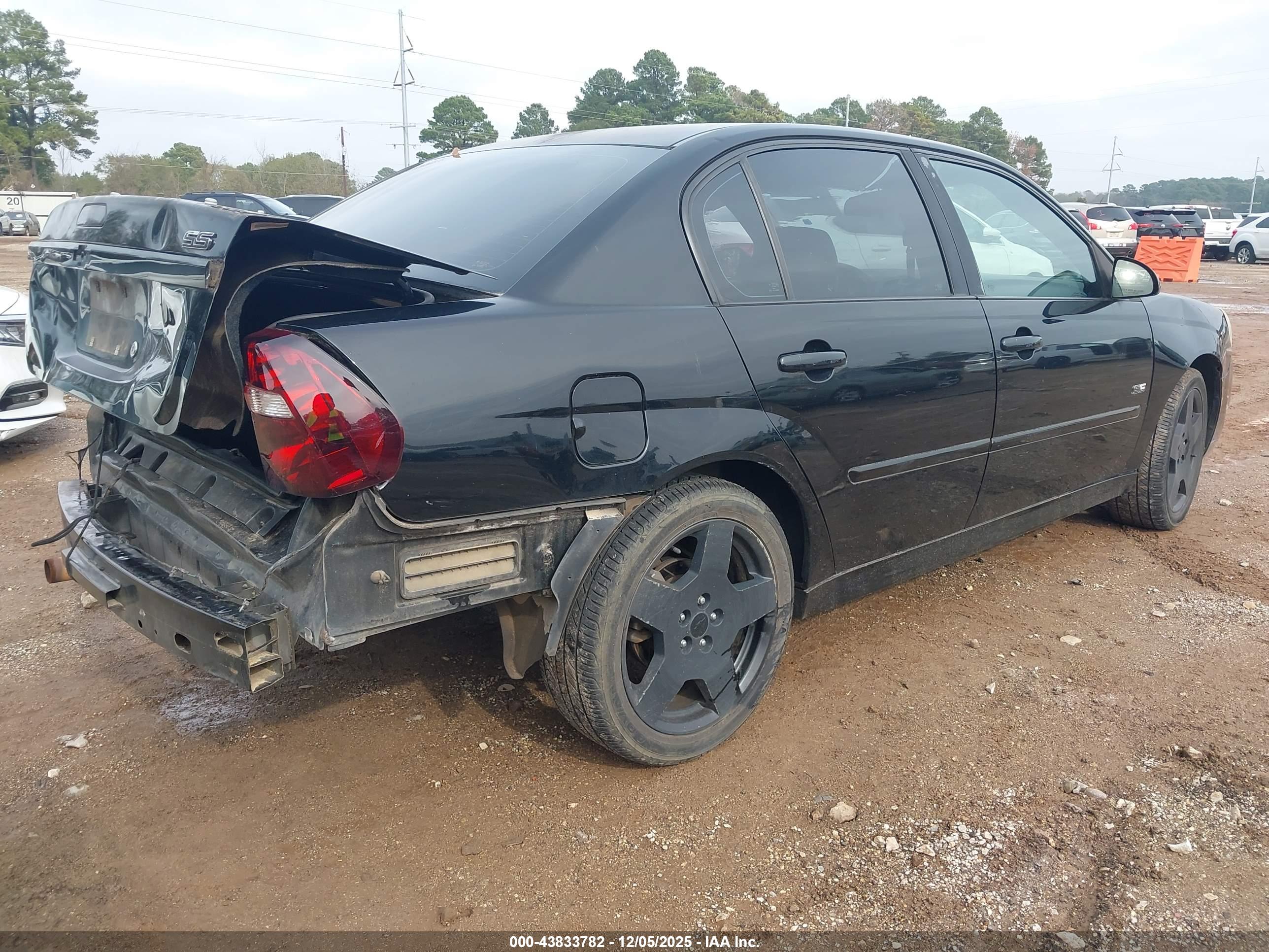 CHEVROLET MALIBU image 4