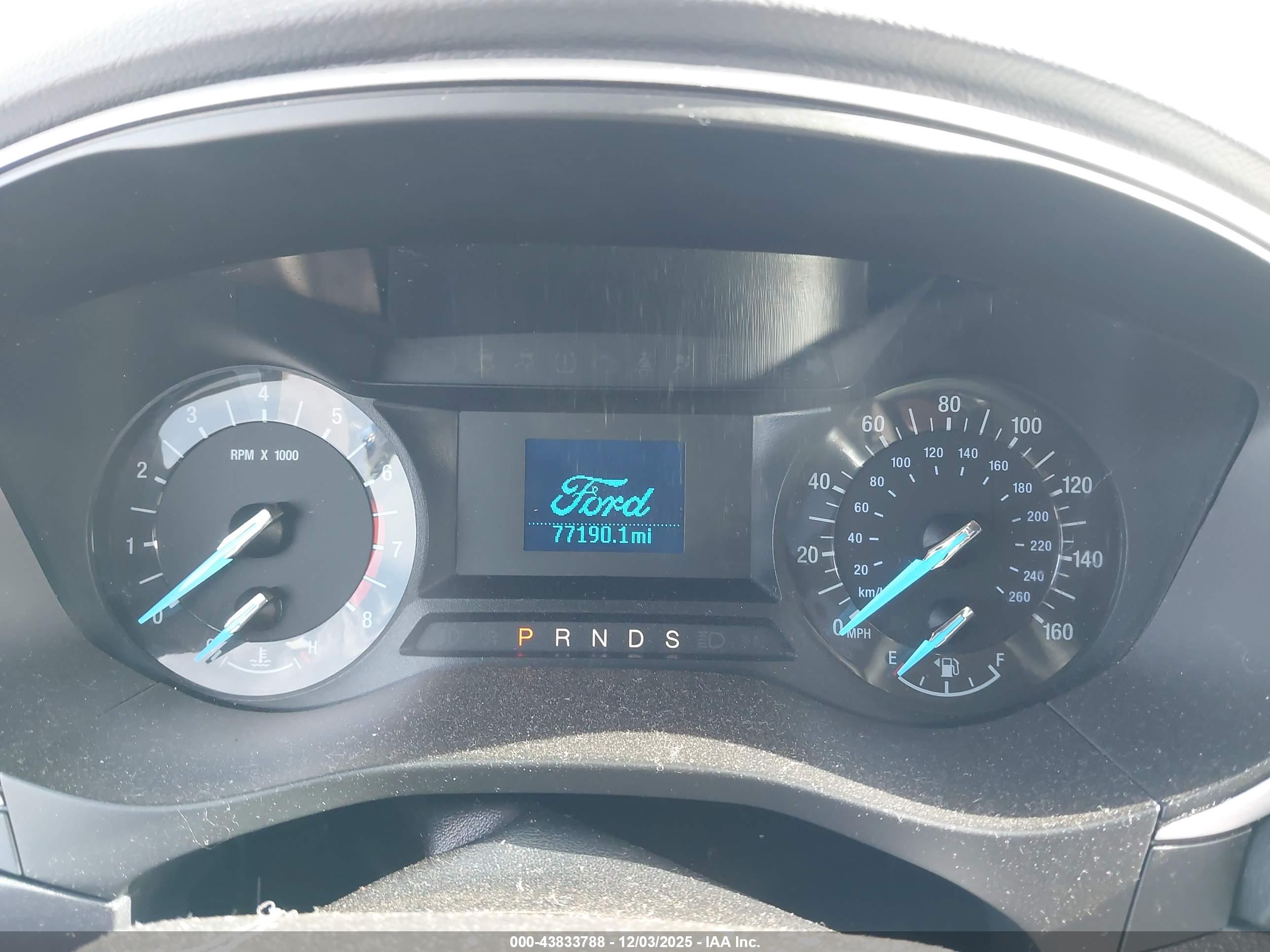 FORD FUSION image 7