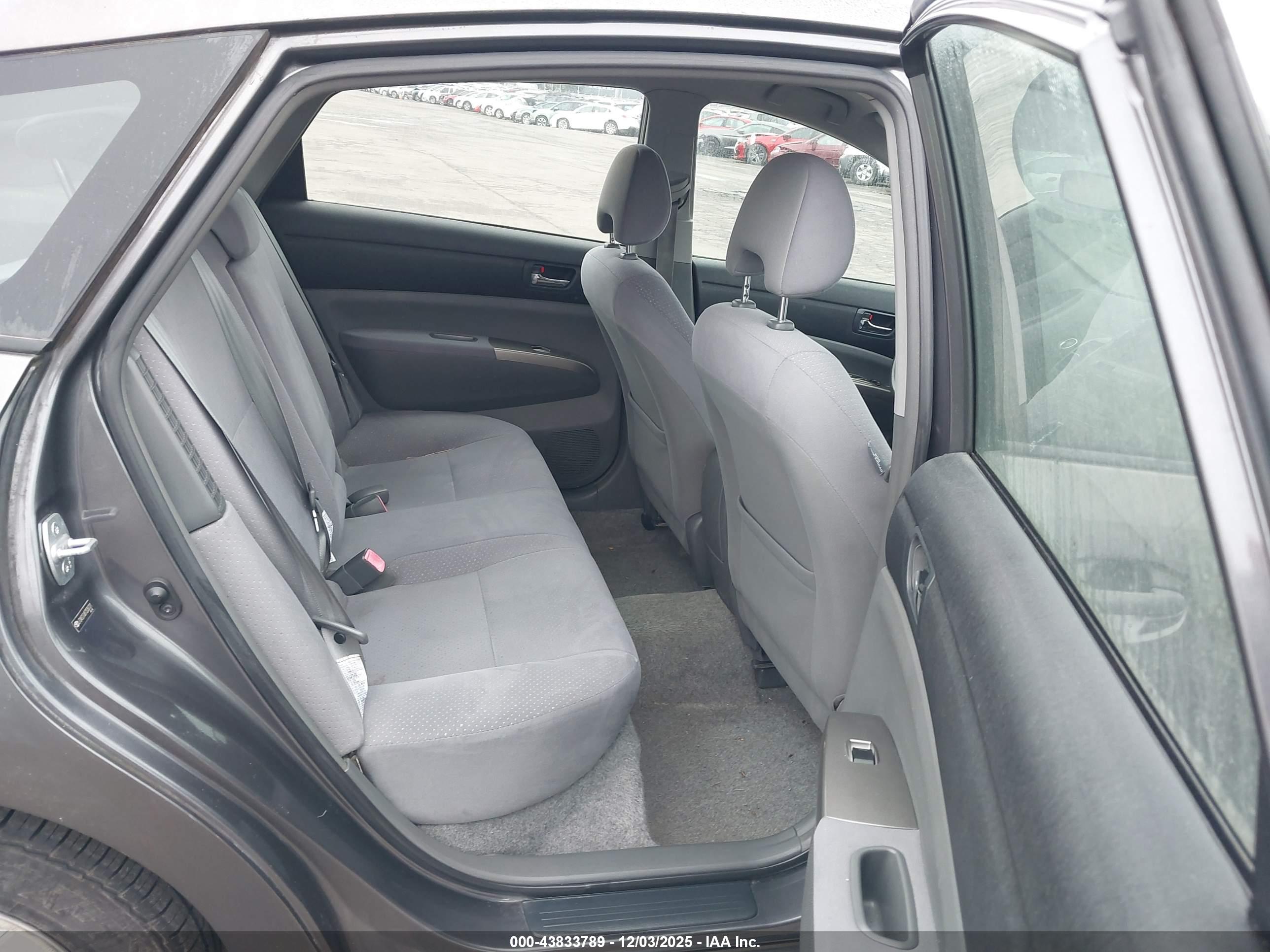 TOYOTA PRIUS image 8