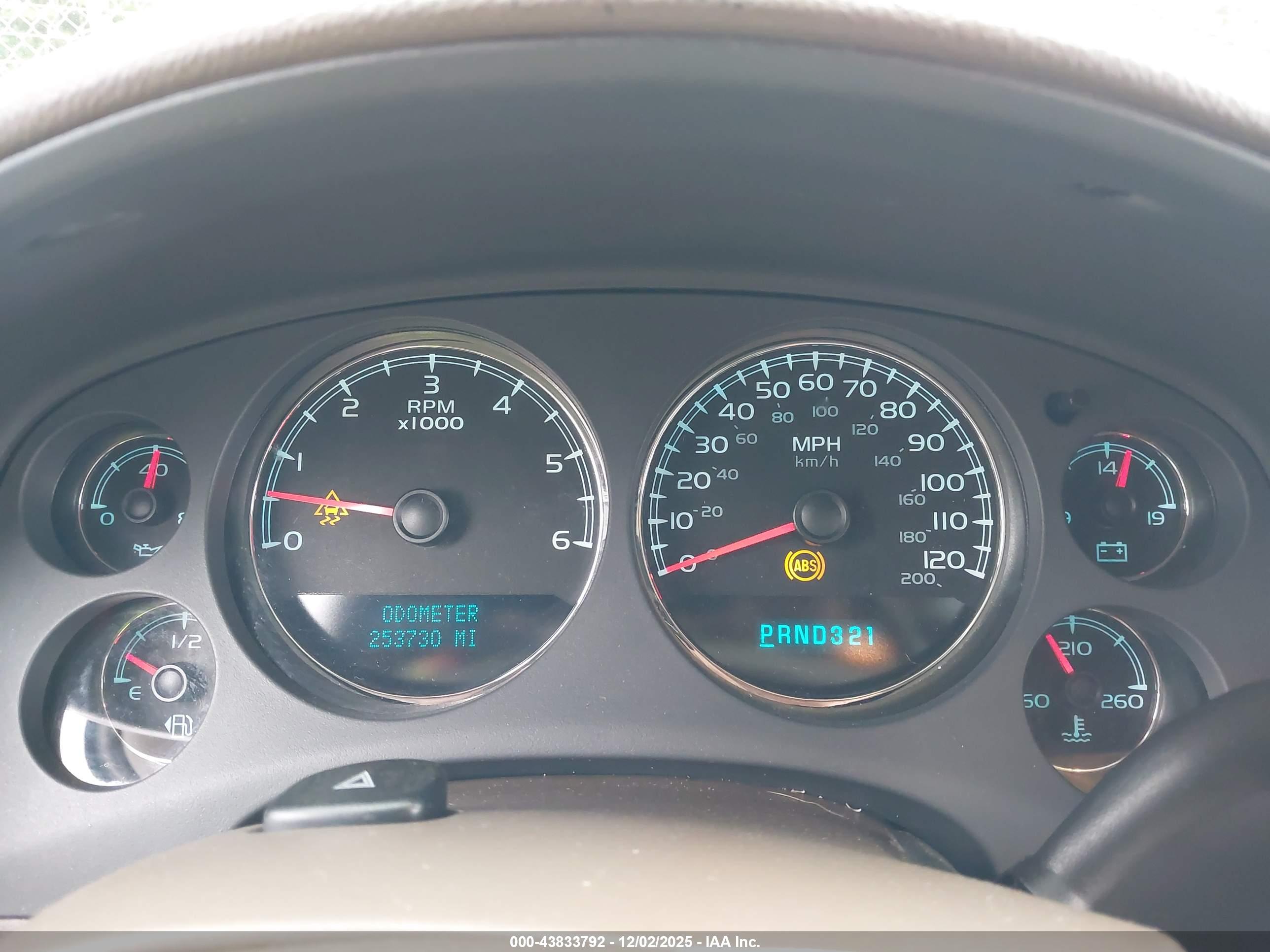 GMC YUKON image 7