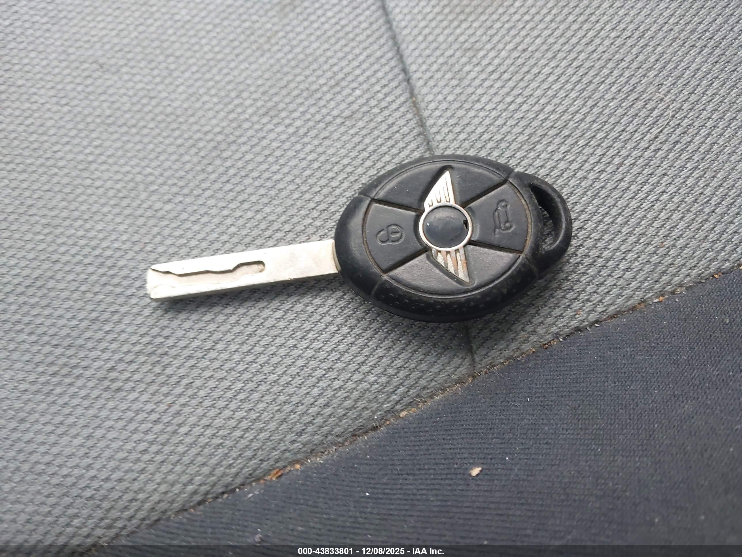 MINI COOPER image 11