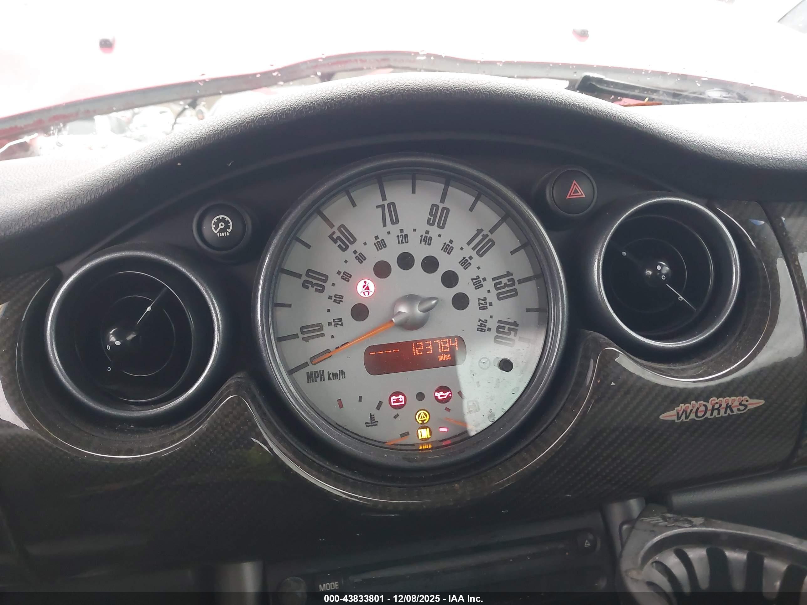 MINI COOPER image 7