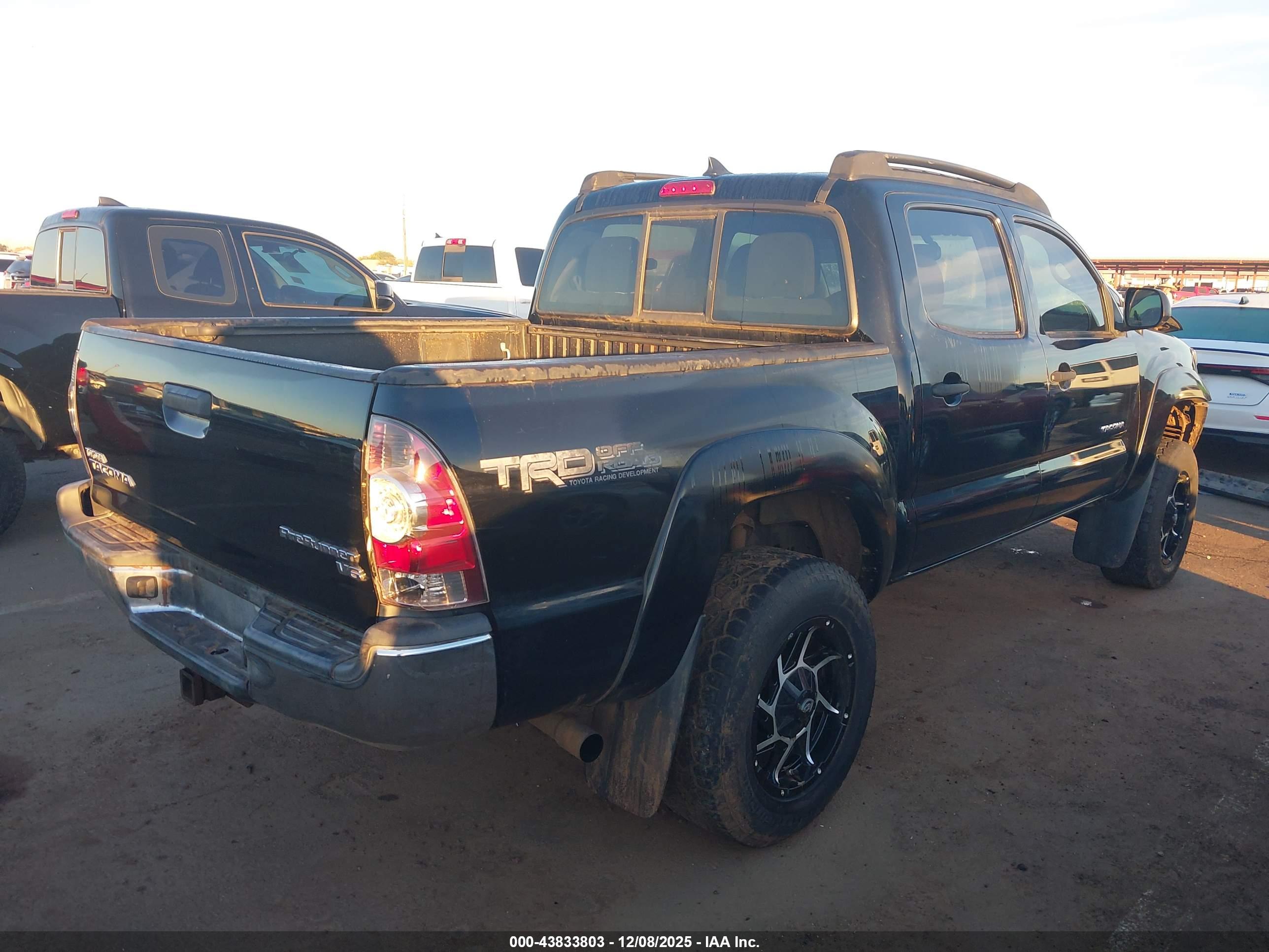 TOYOTA TACOMA image 4