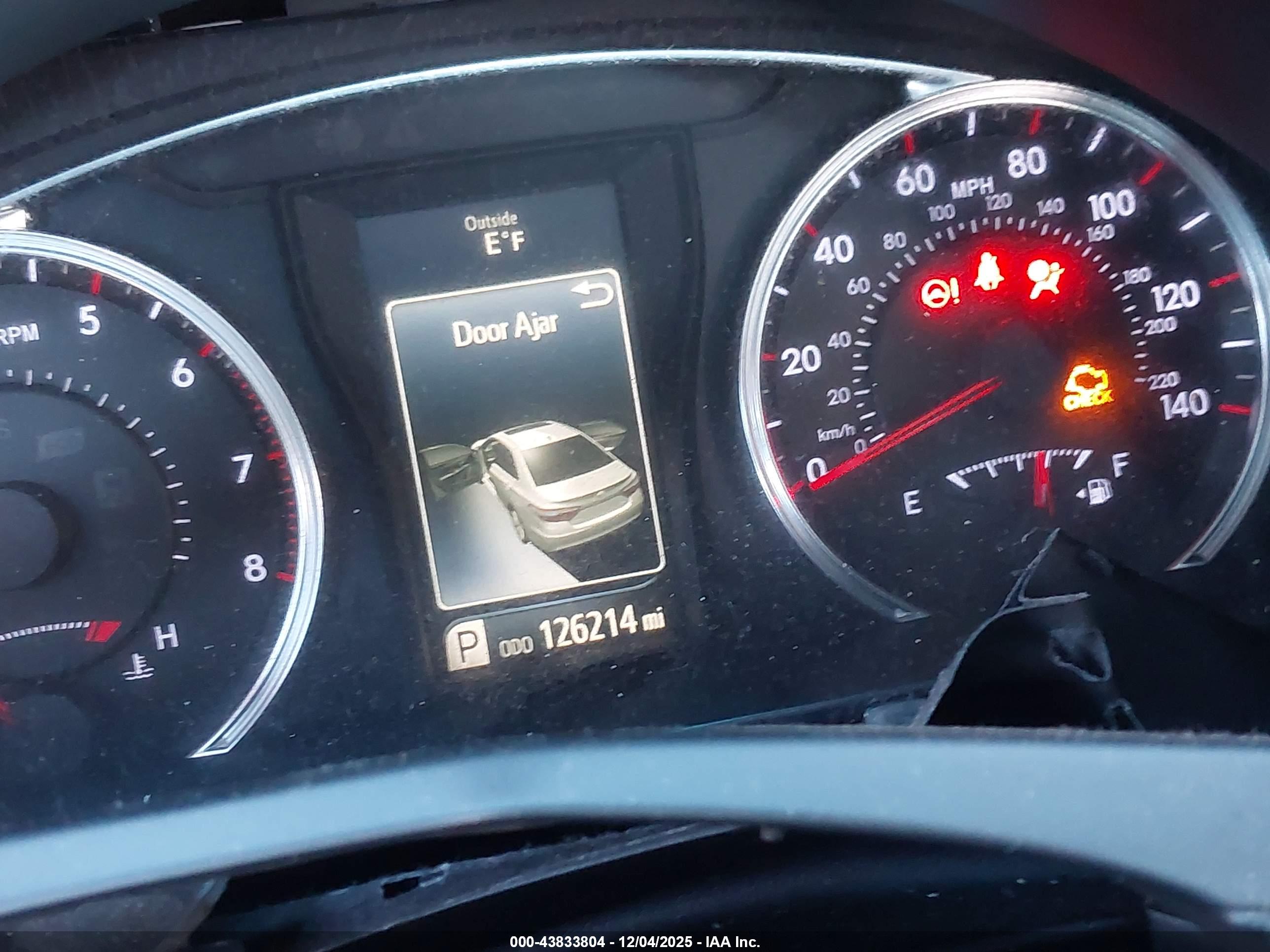 TOYOTA CAMRY image 7