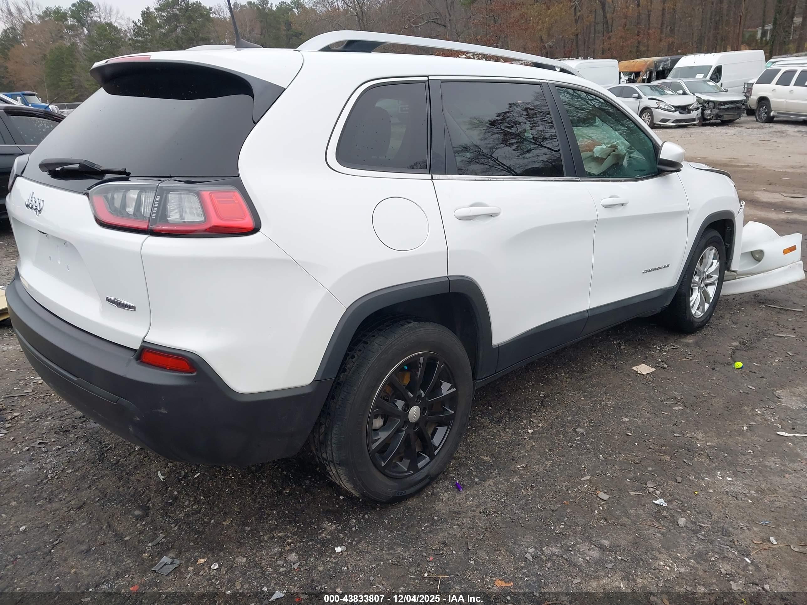 JEEP CHEROKEE image 4
