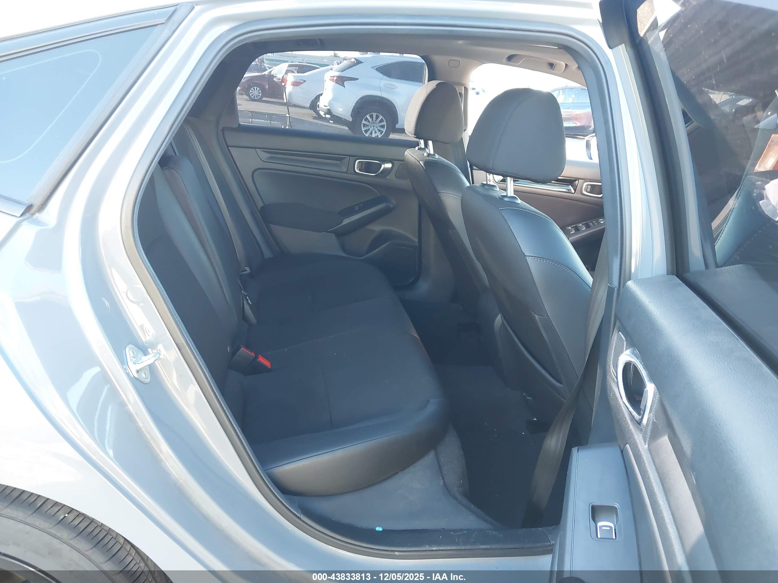 HONDA CIVIC image 8
