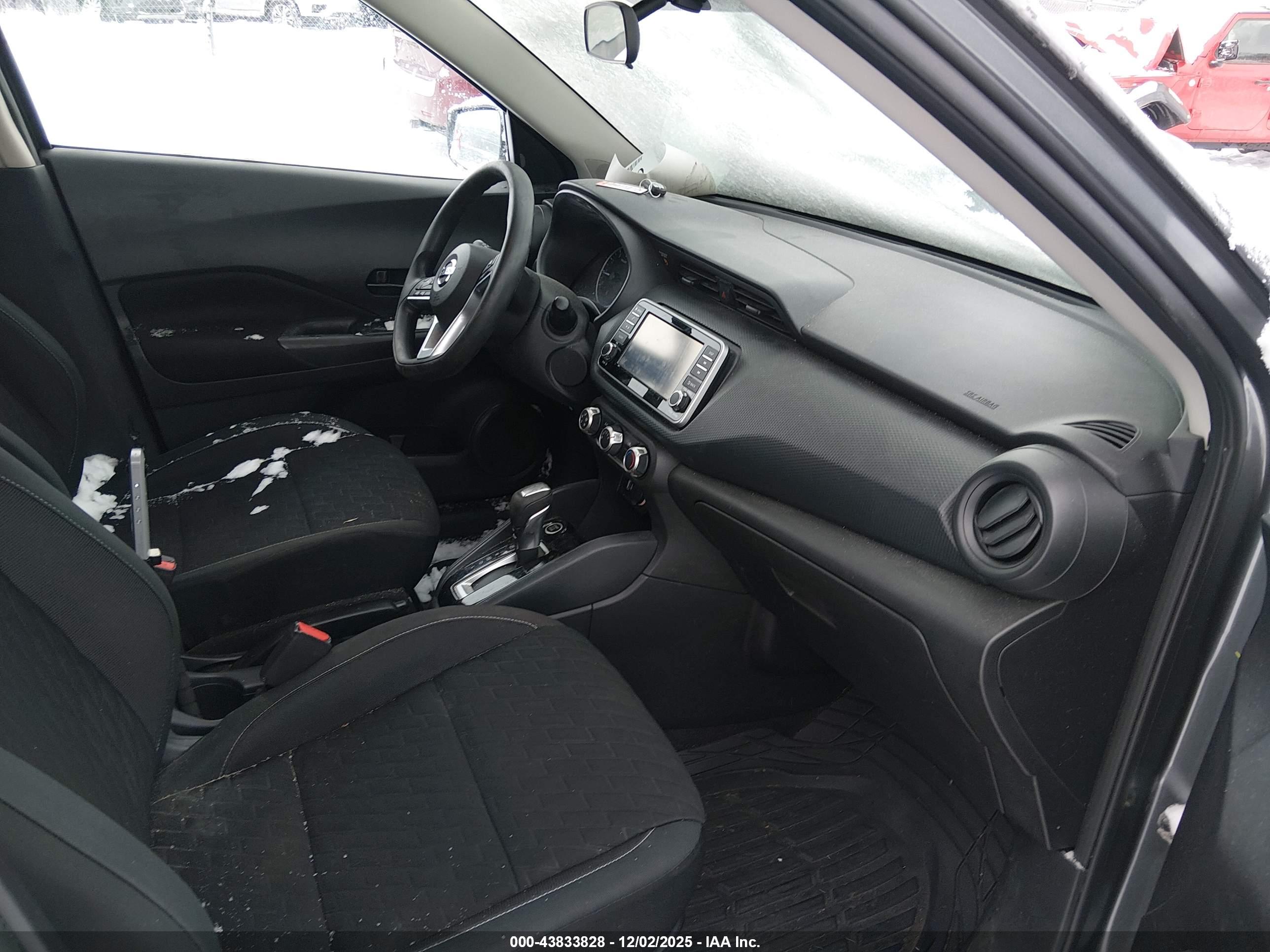 NISSAN KICKS image 5