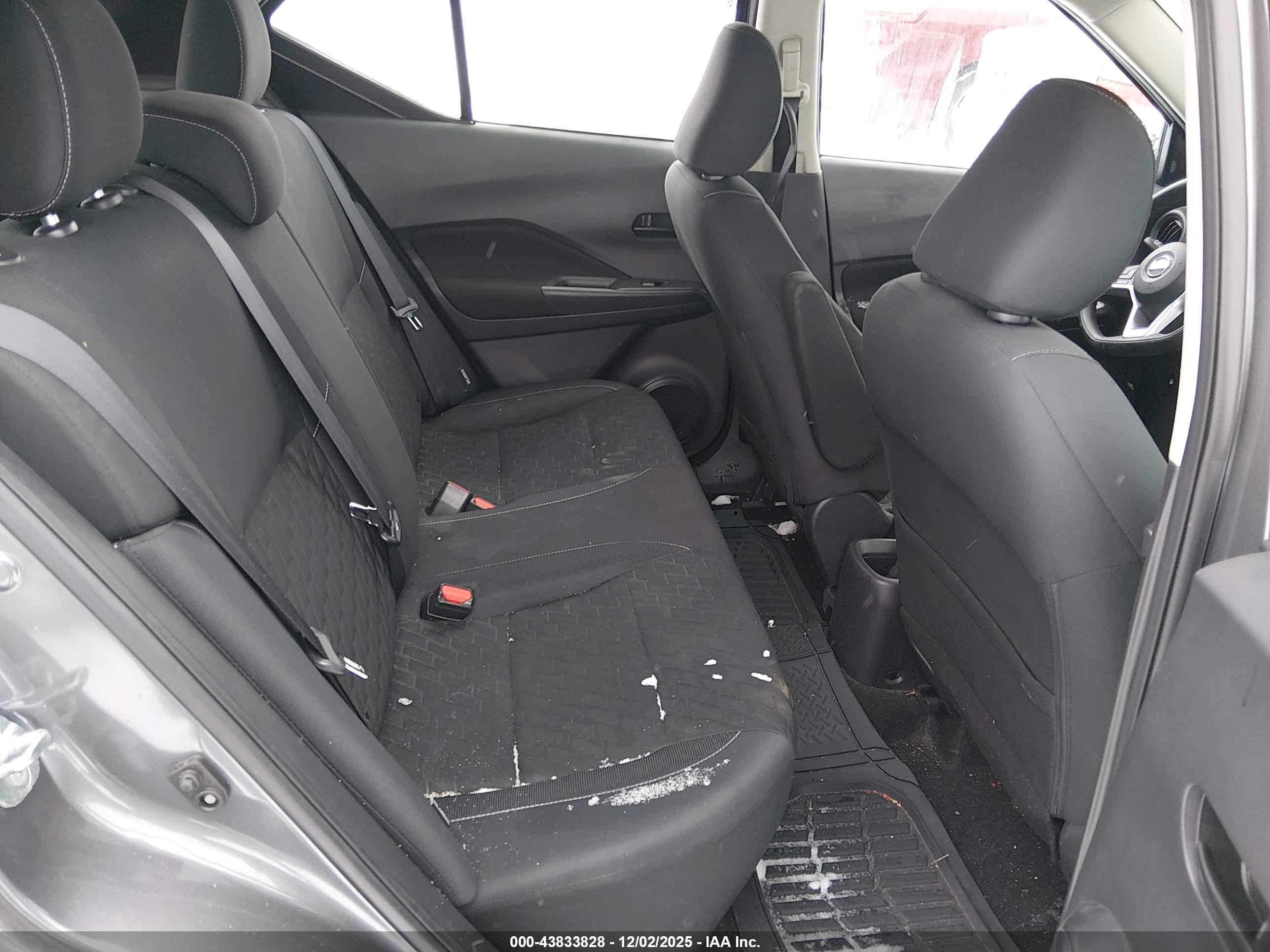NISSAN KICKS image 8