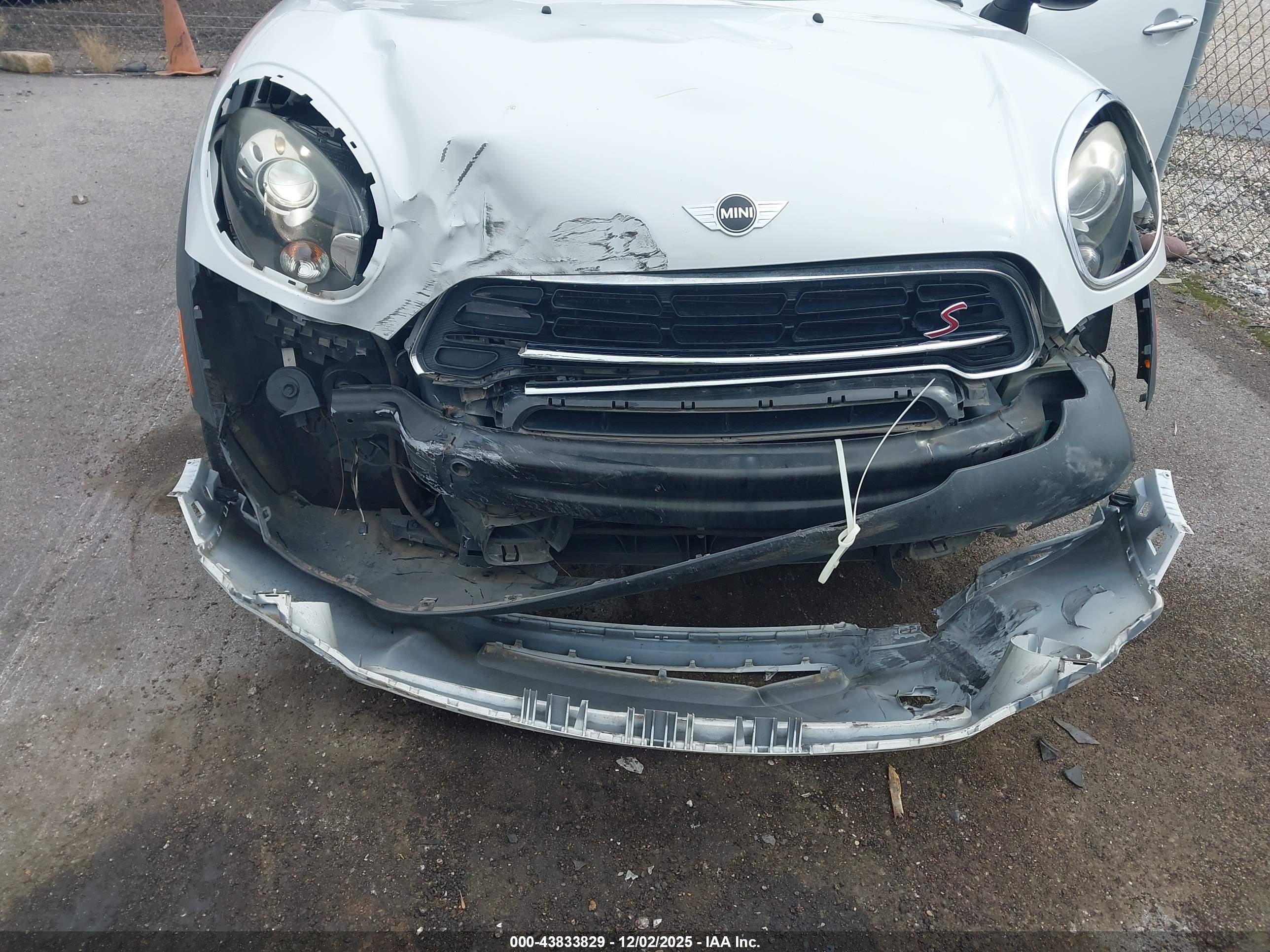 MINI COUNTRYMAN image 6