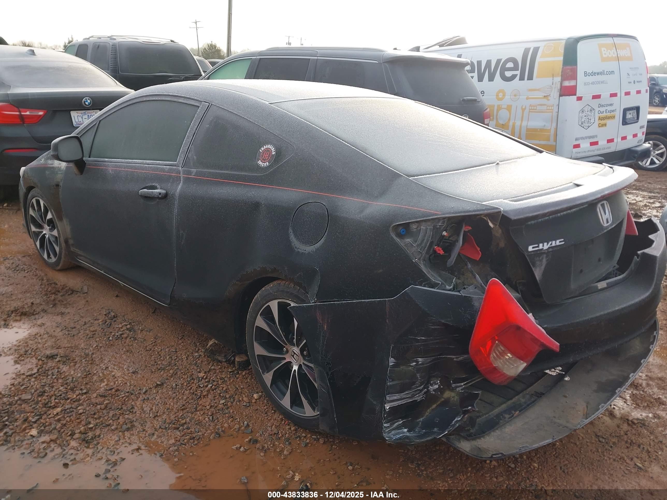HONDA CIVIC image 3