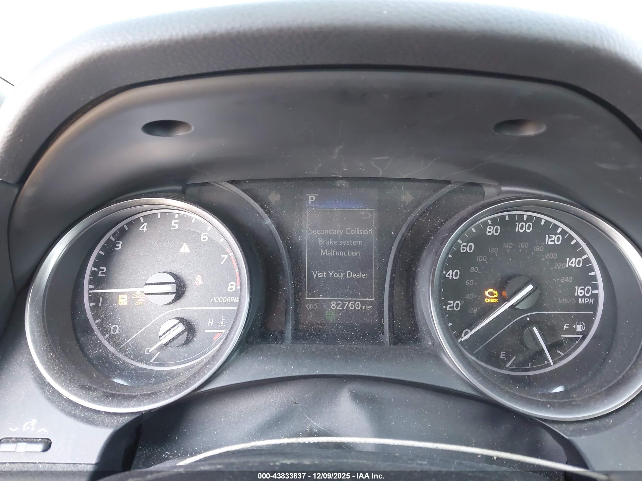 TOYOTA CAMRY image 7