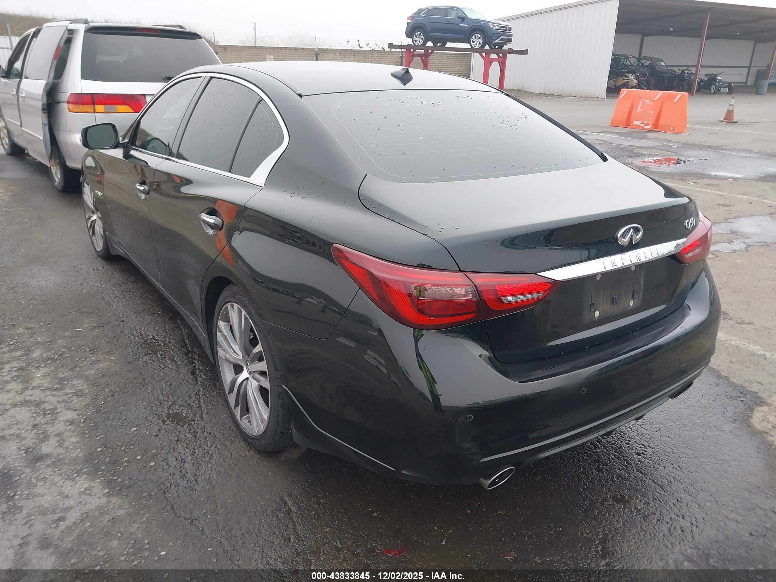 INFINITI Q50 image 3