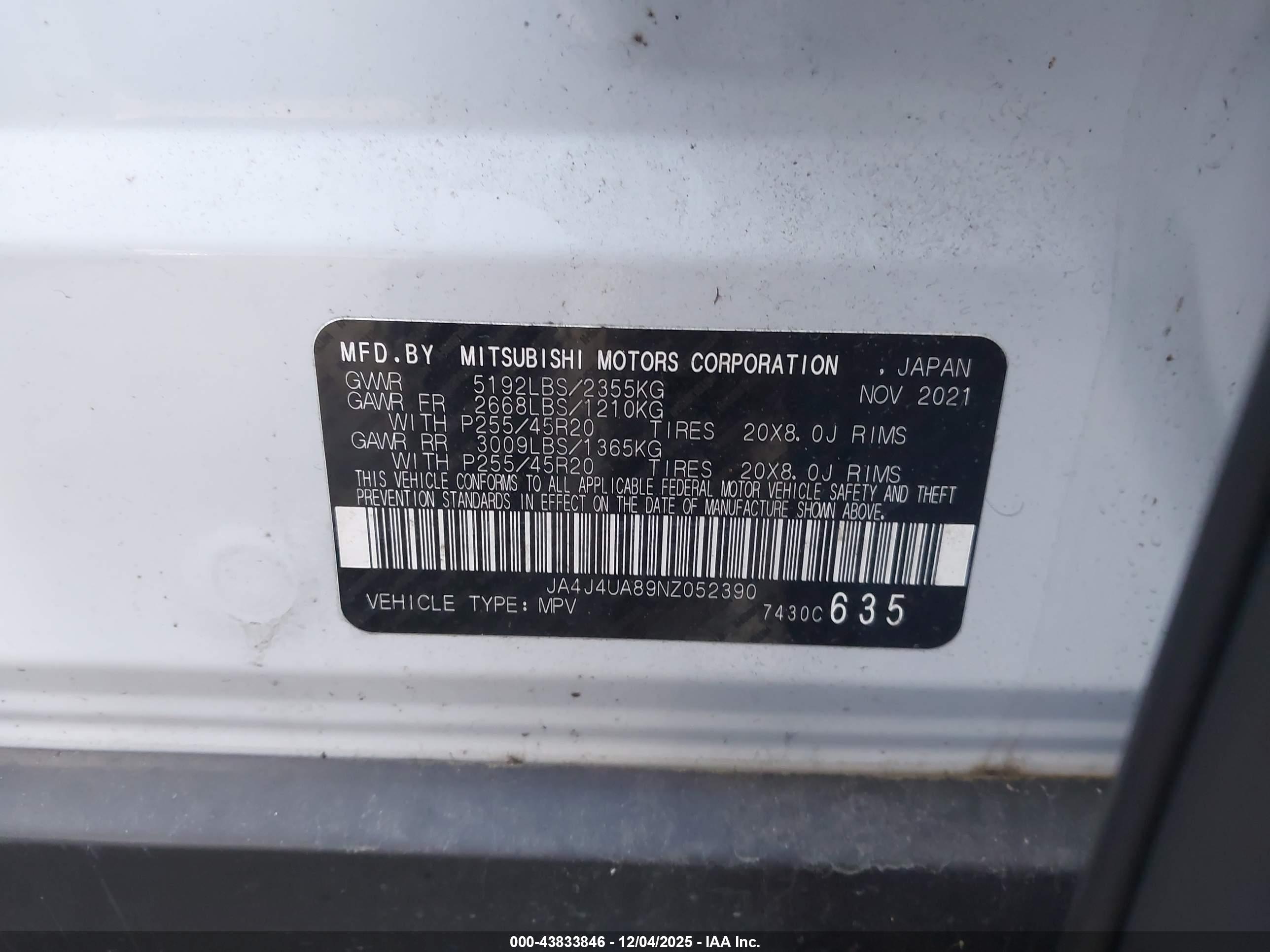 MITSUBISHI OUTLANDER image 9