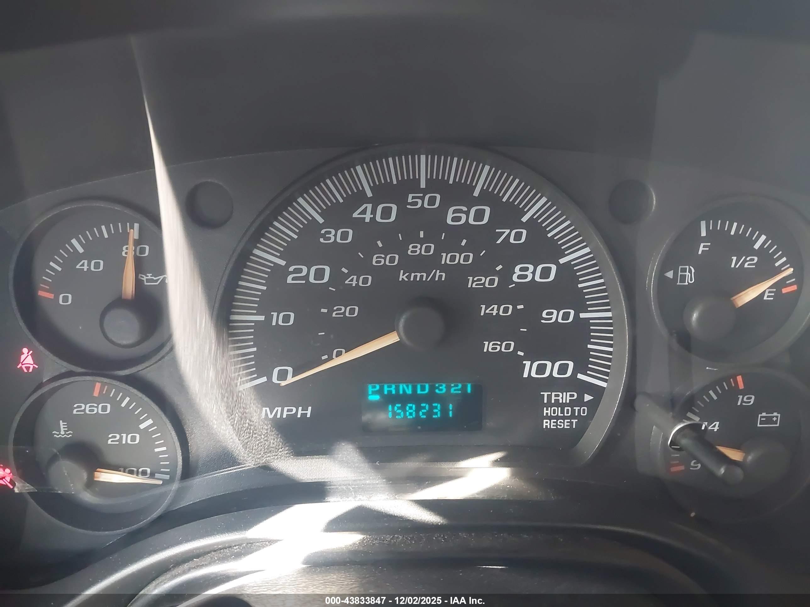 CHEVROLET EXPRESS image 7