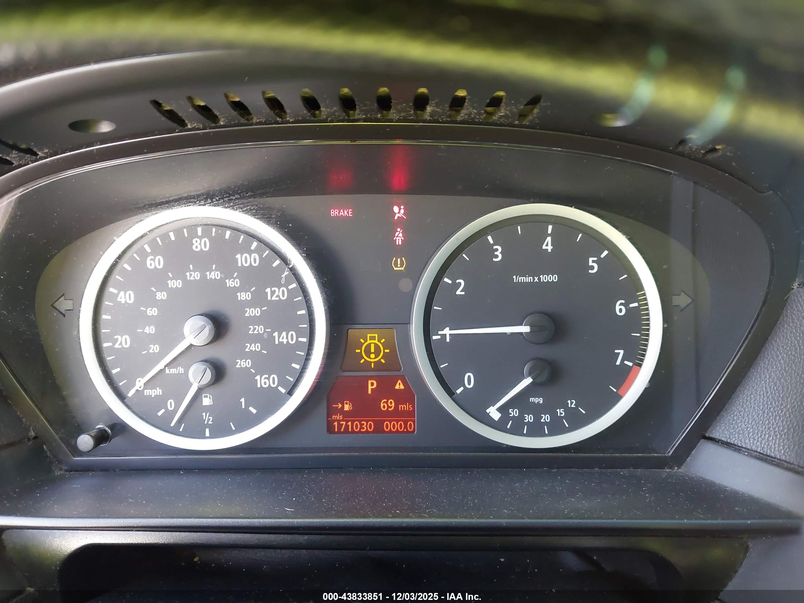 BMW 530I image 7