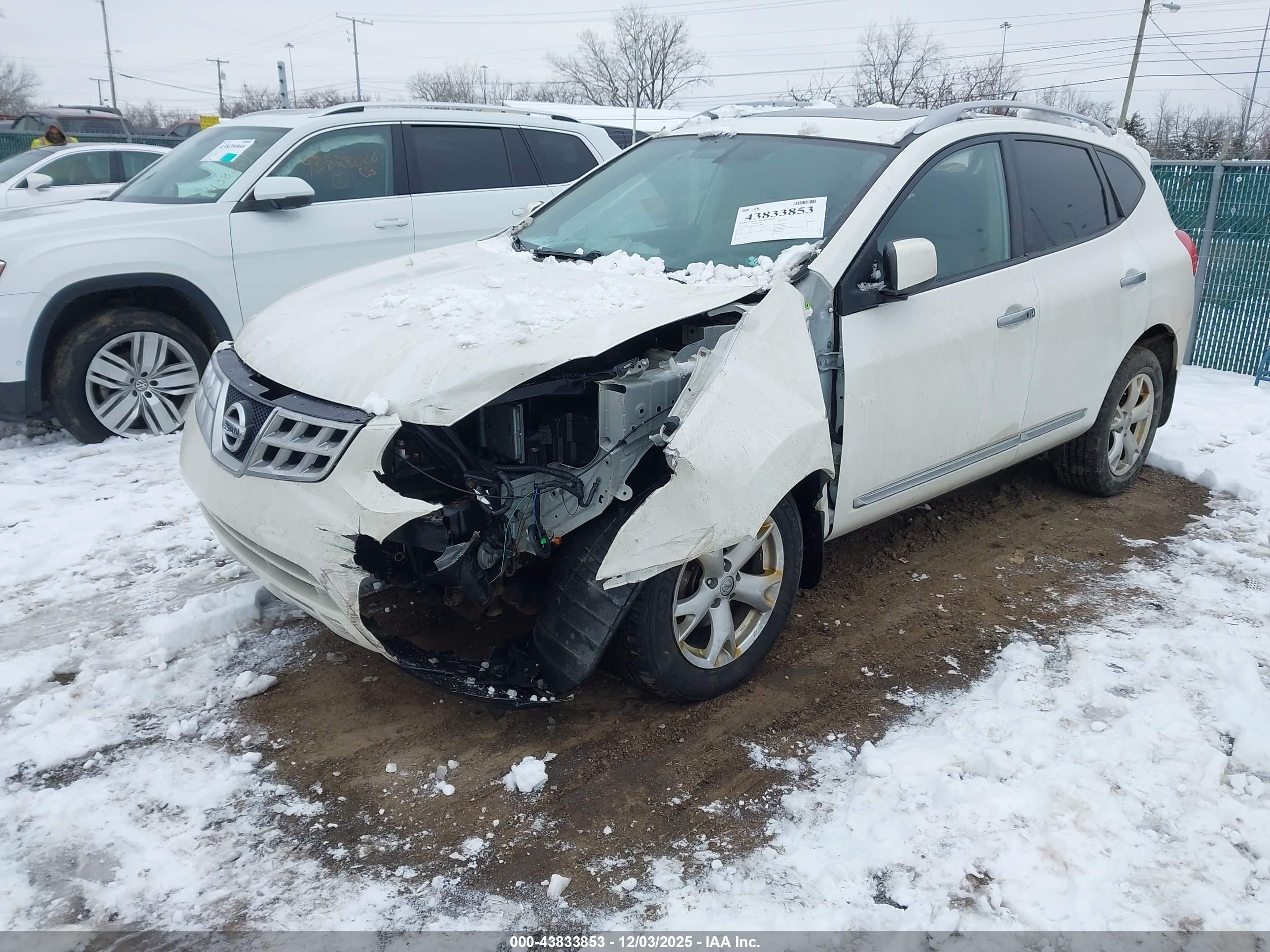 NISSAN ROGUE image 6